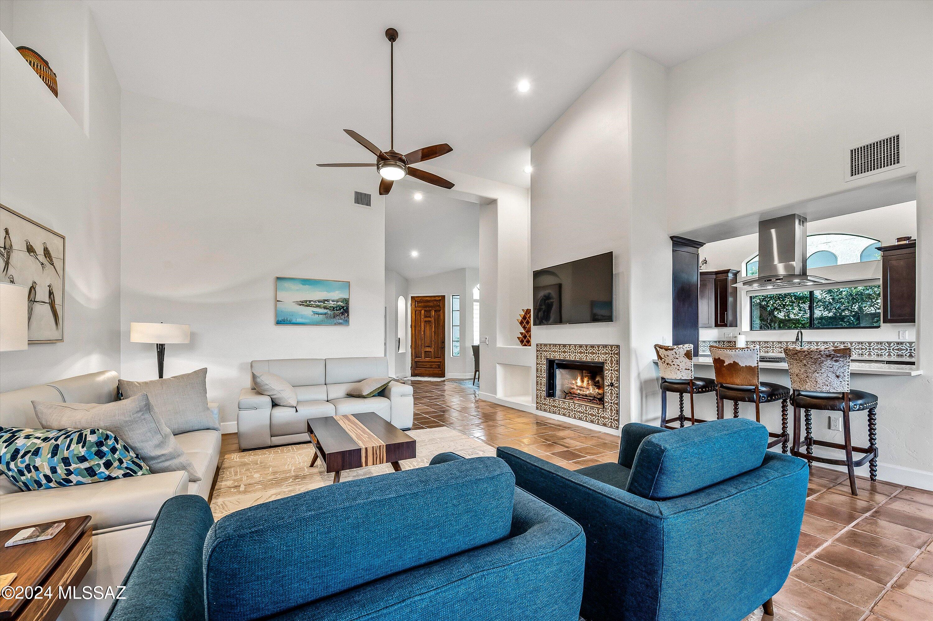 6020 N Coatimundi Drive