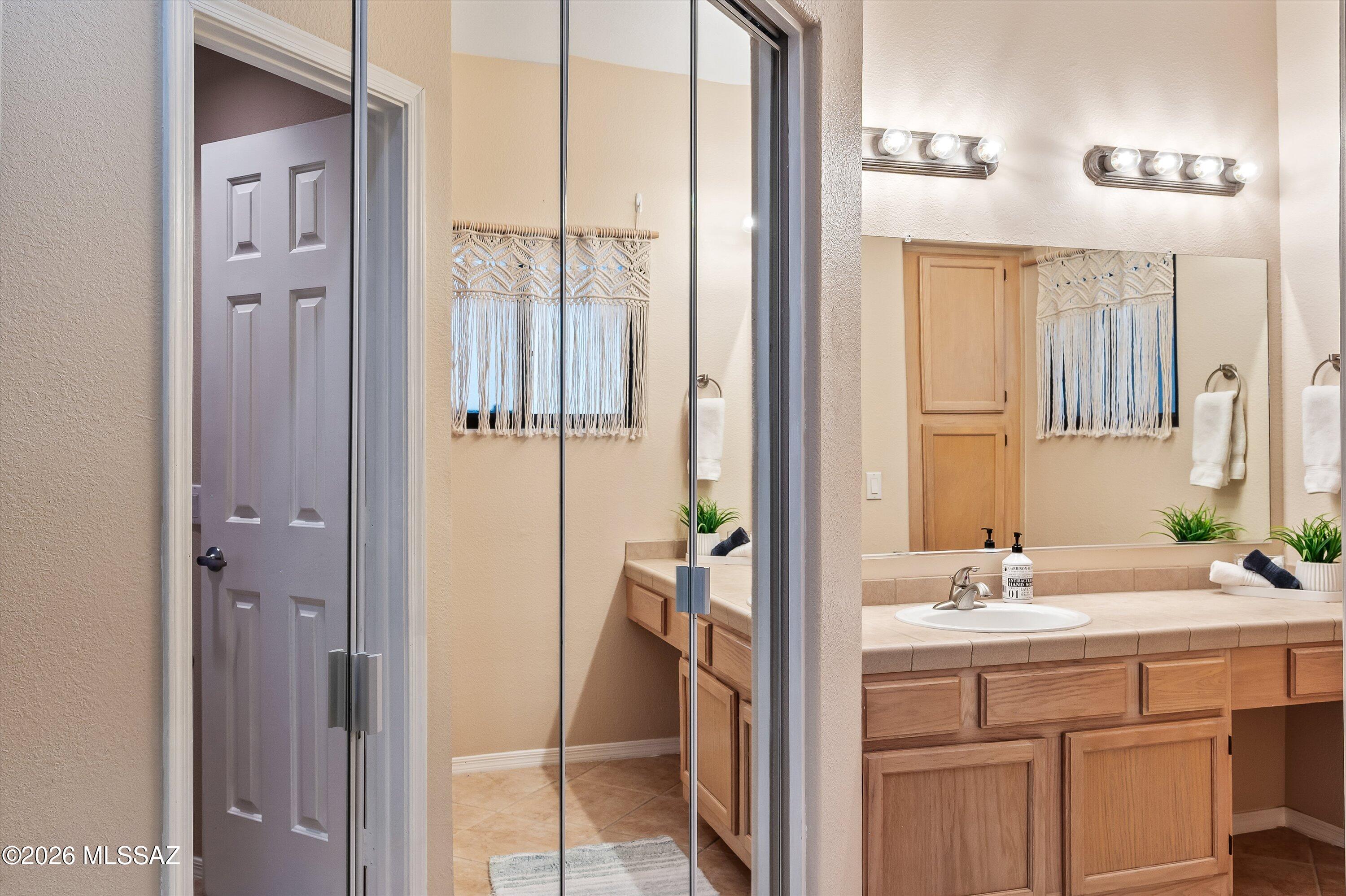 6655 N Canyon Crest Drive 17102