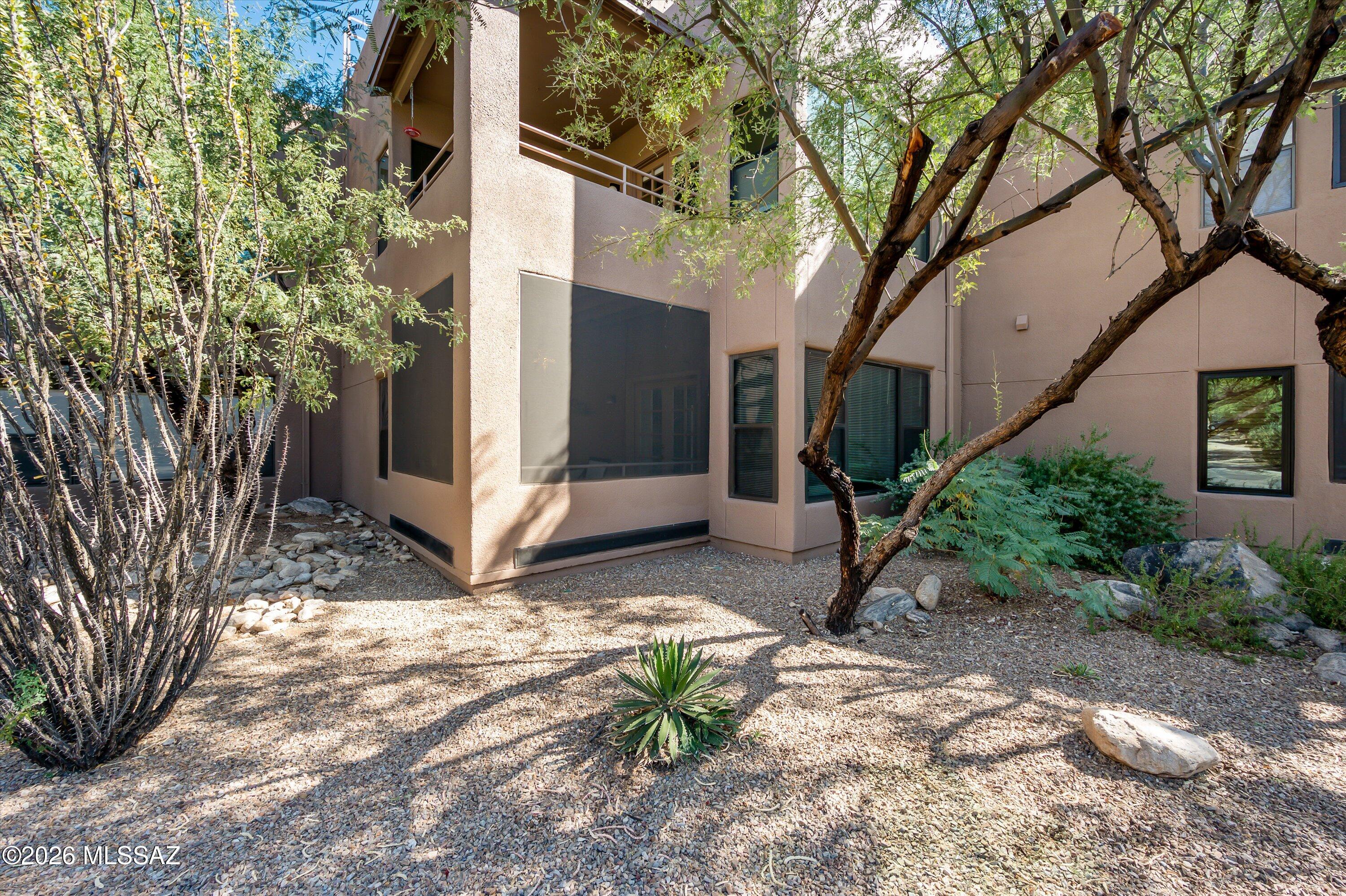 6655 N Canyon Crest Drive 17102