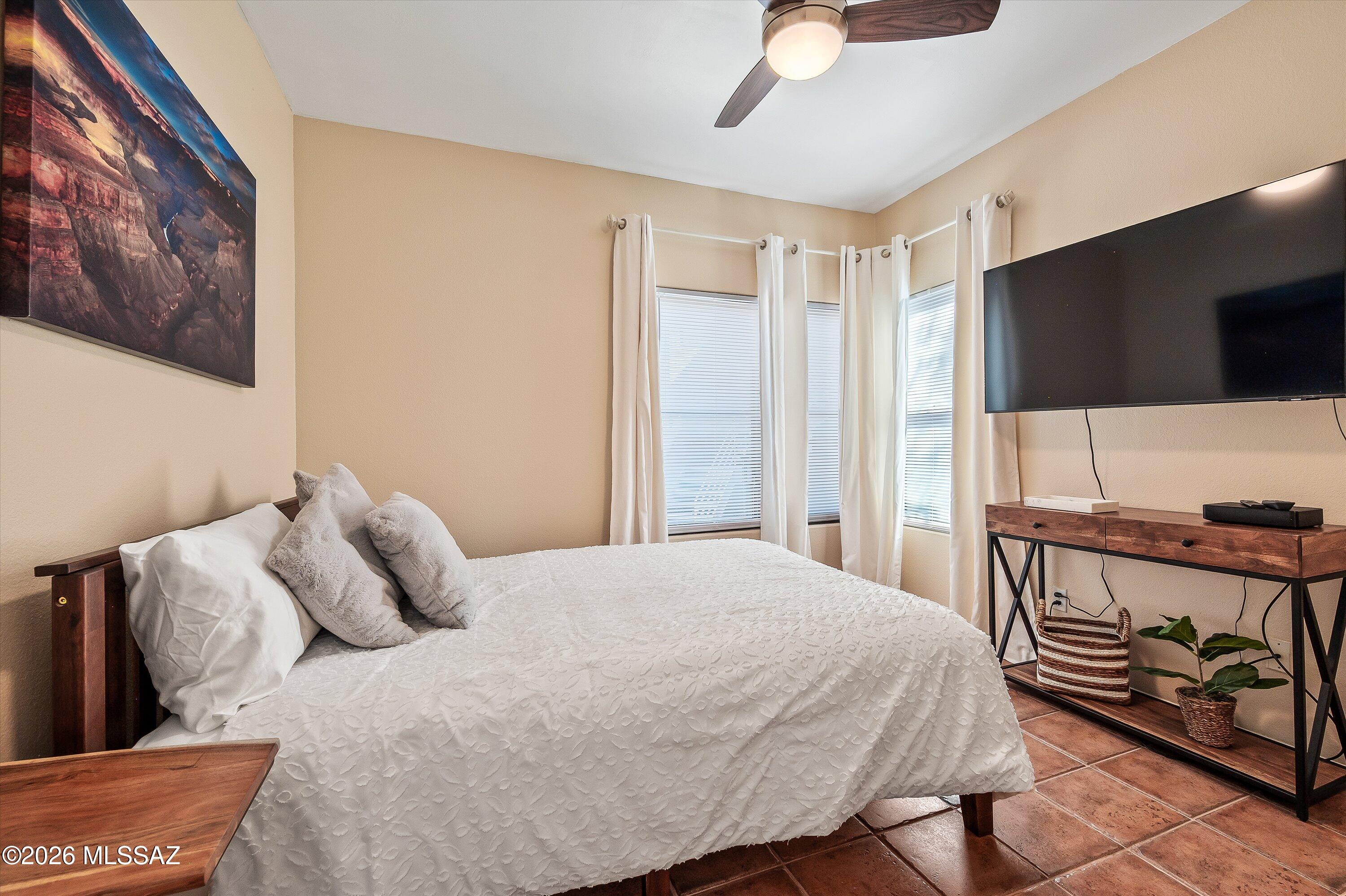 6655 N Canyon Crest Drive 17102