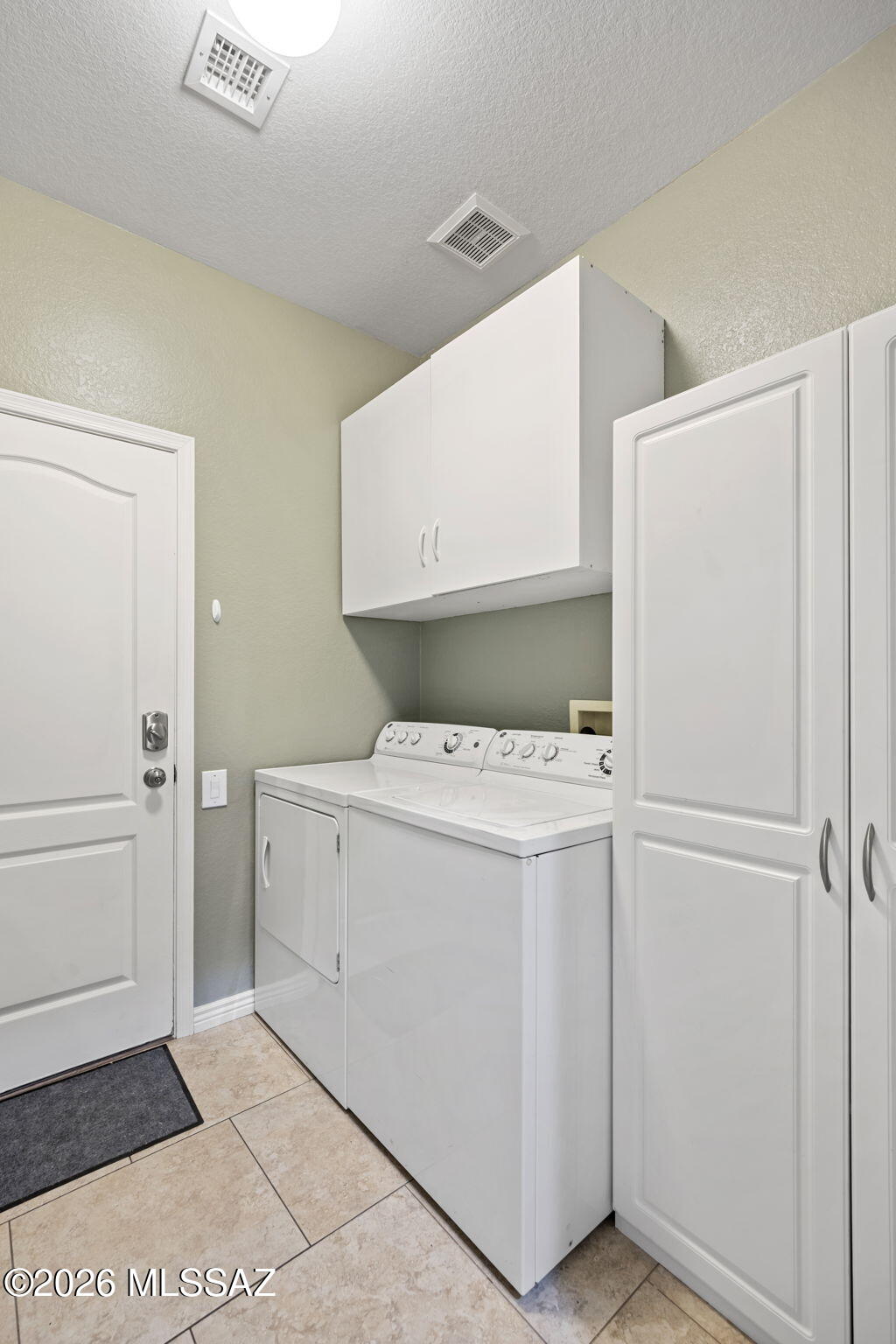 1791 W Eagle Crest Place