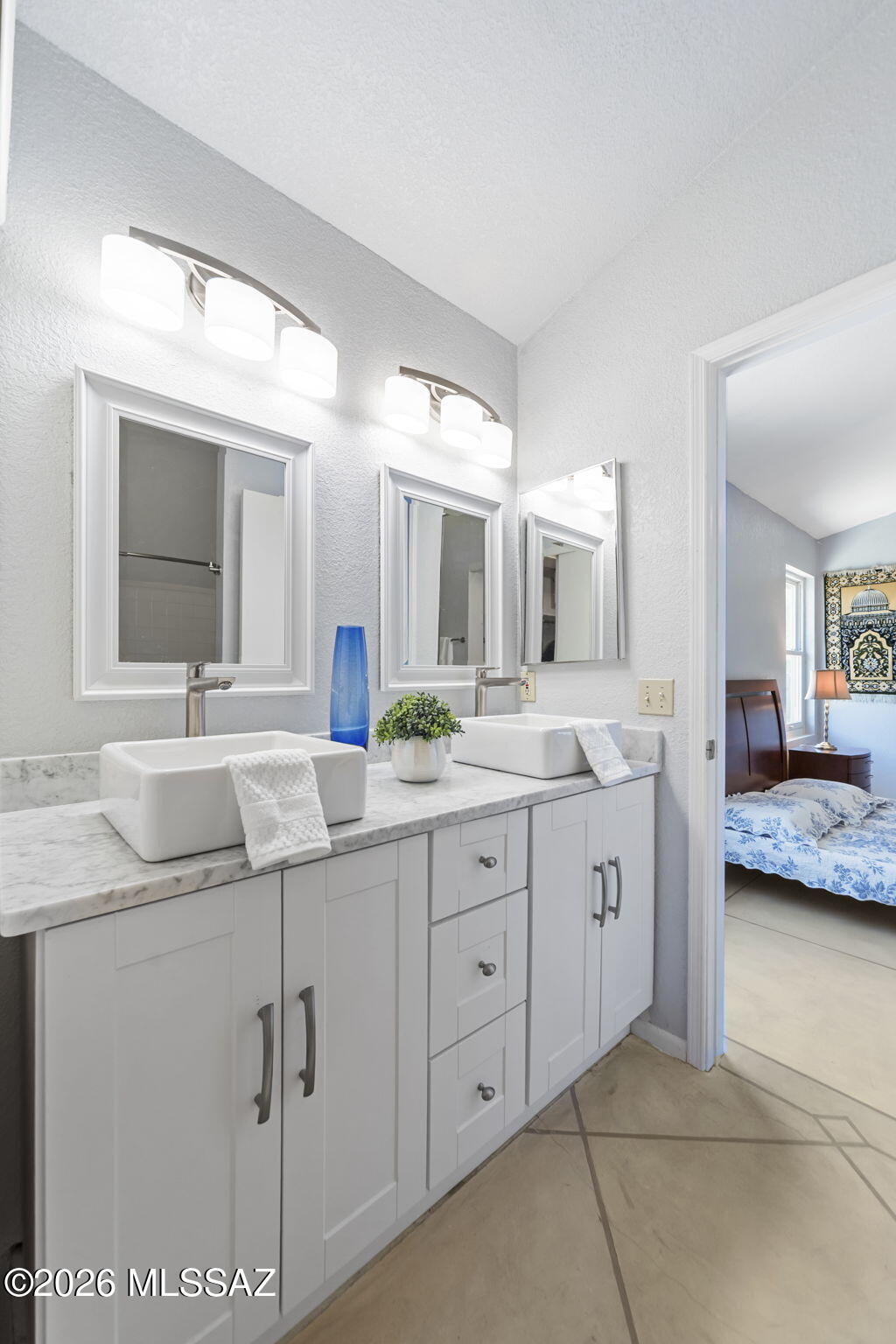 3605 W Avenida Del Mar