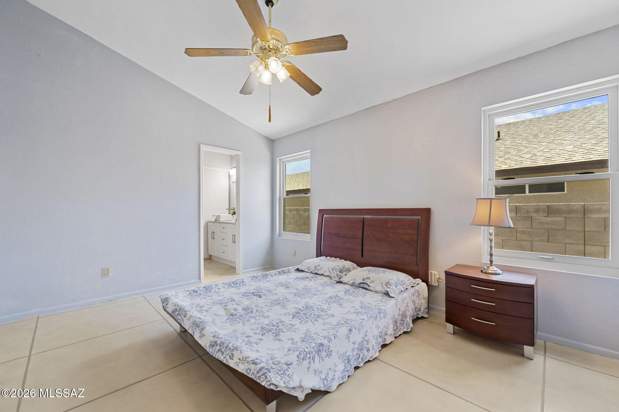 3605 W Avenida Del Mar