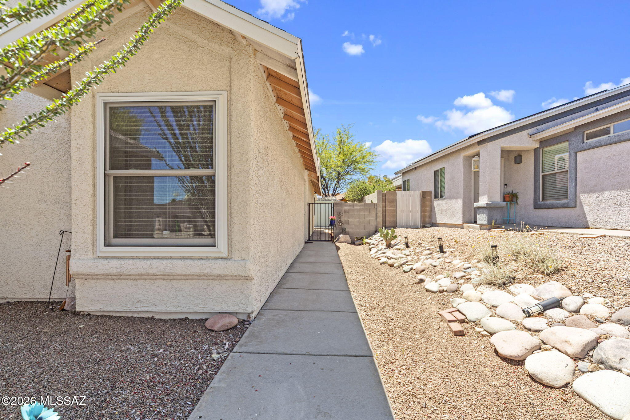 3605 W Avenida Del Mar