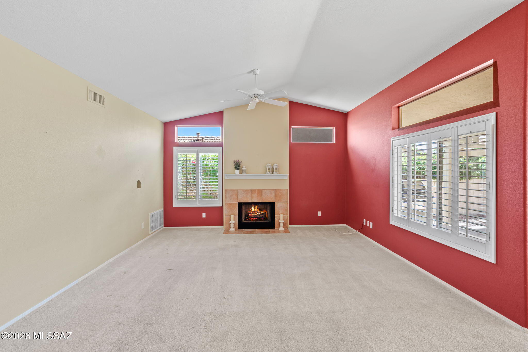 37046 S Rock Crest Drive