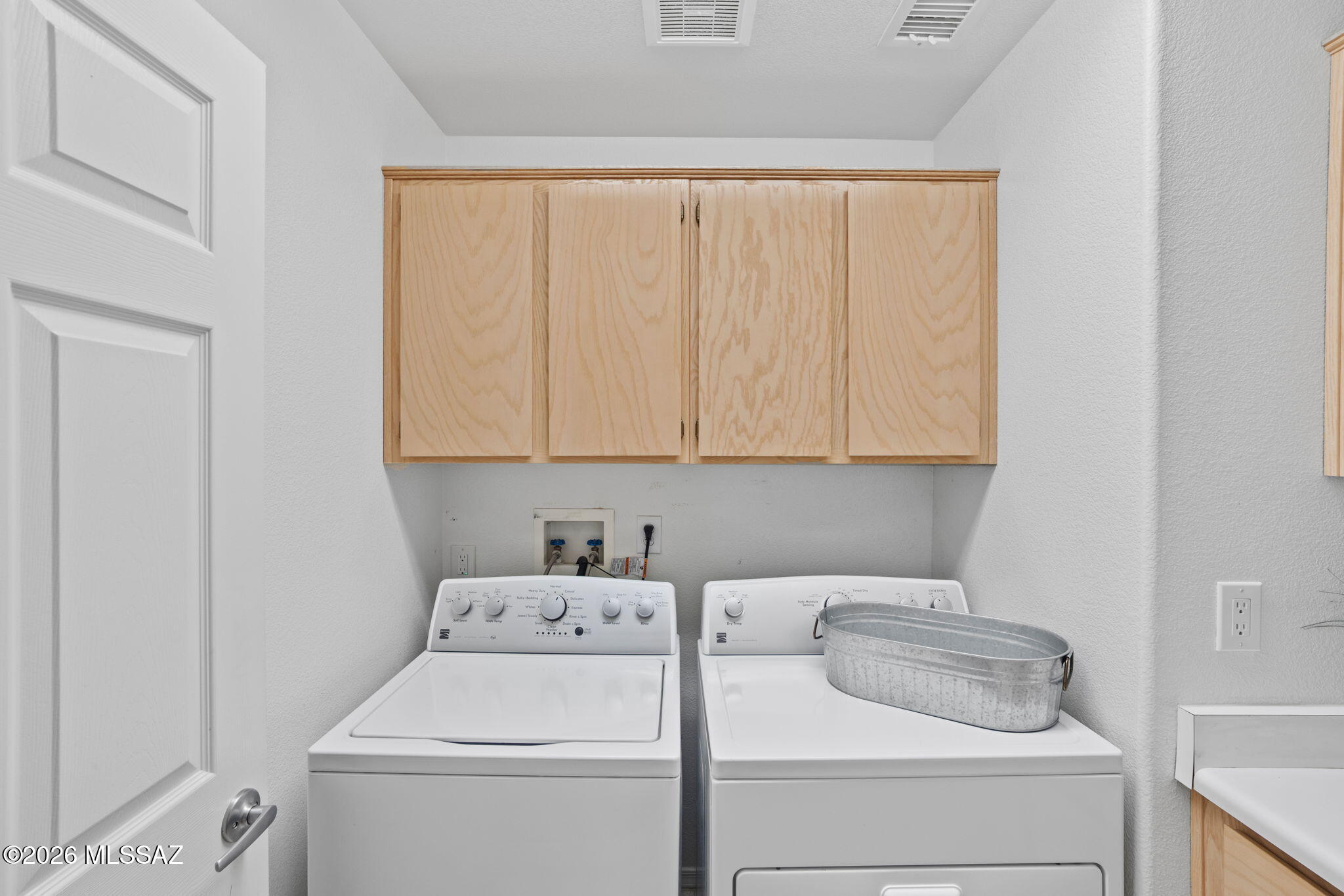 37046 S Rock Crest Drive