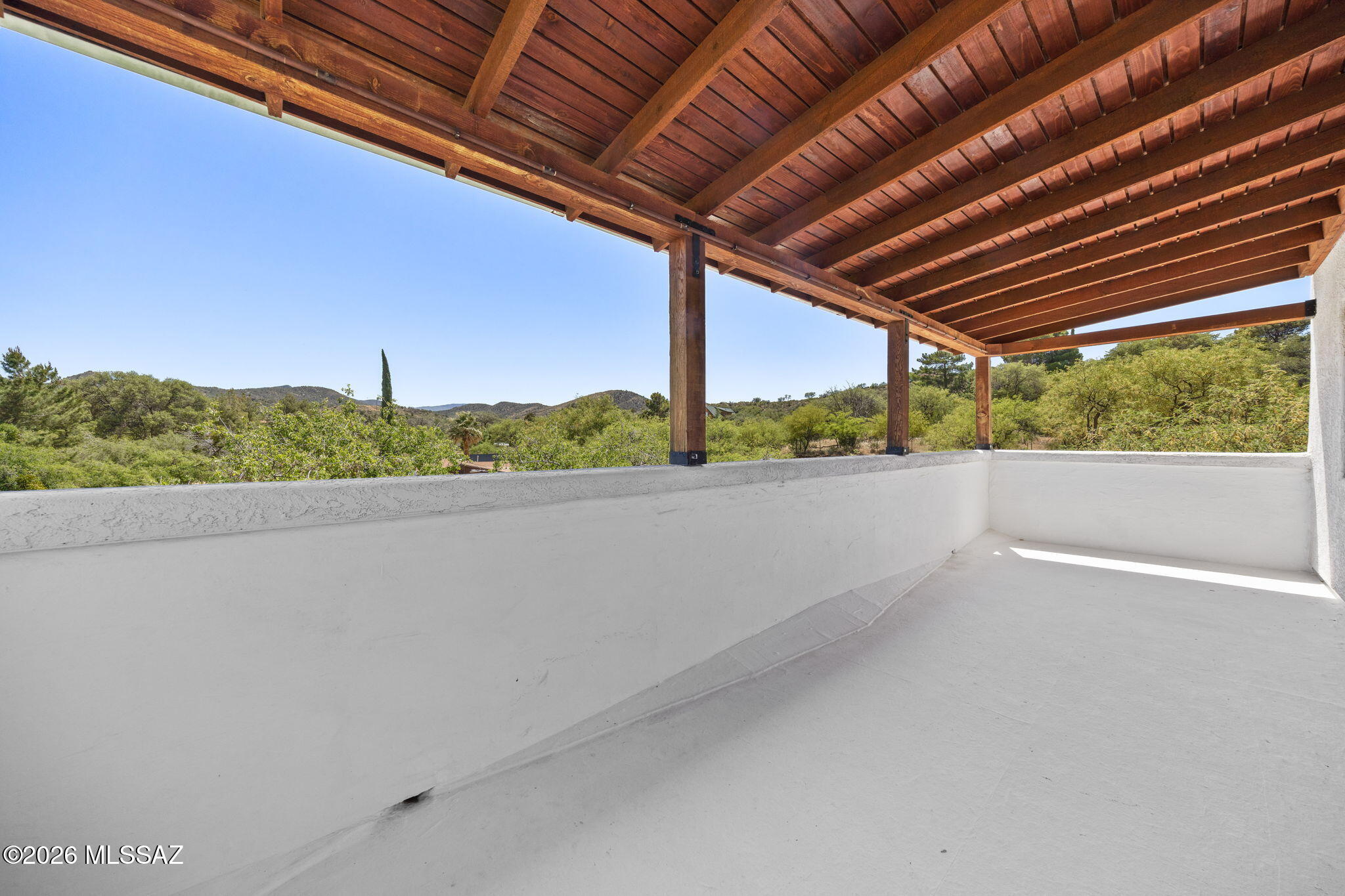 1045 E Nuestro Street