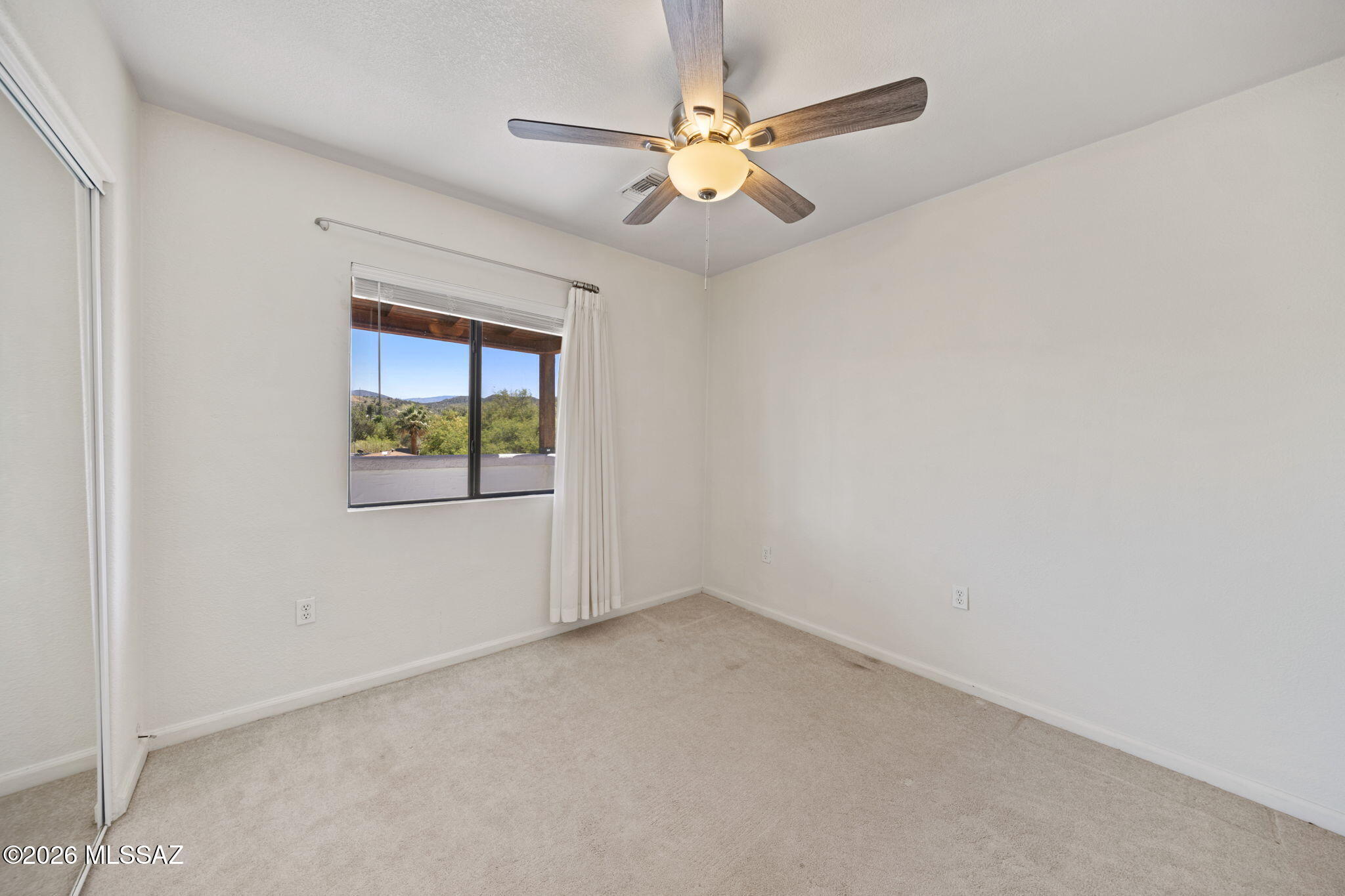 1045 E Nuestro Street