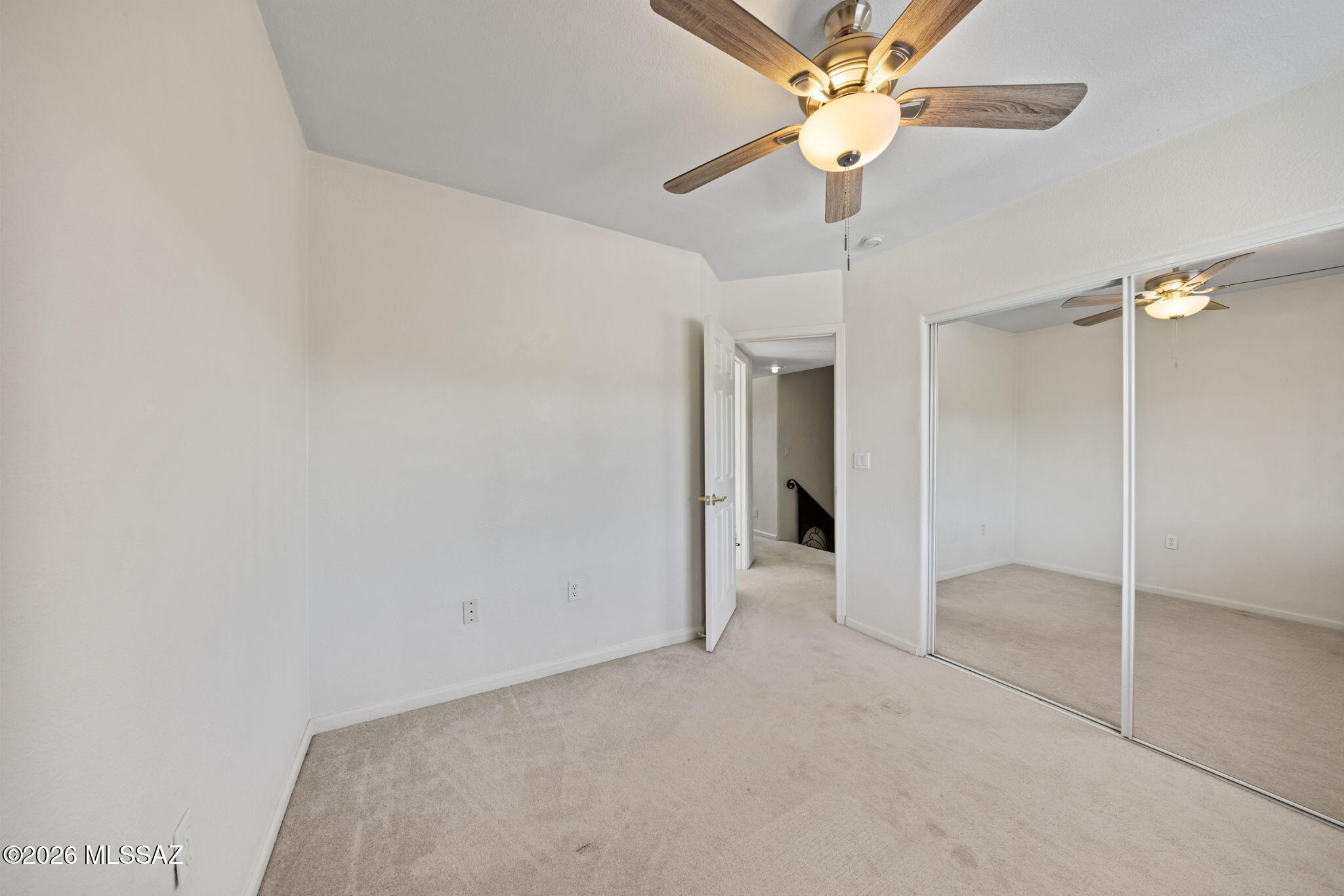 1045 E Nuestro Street