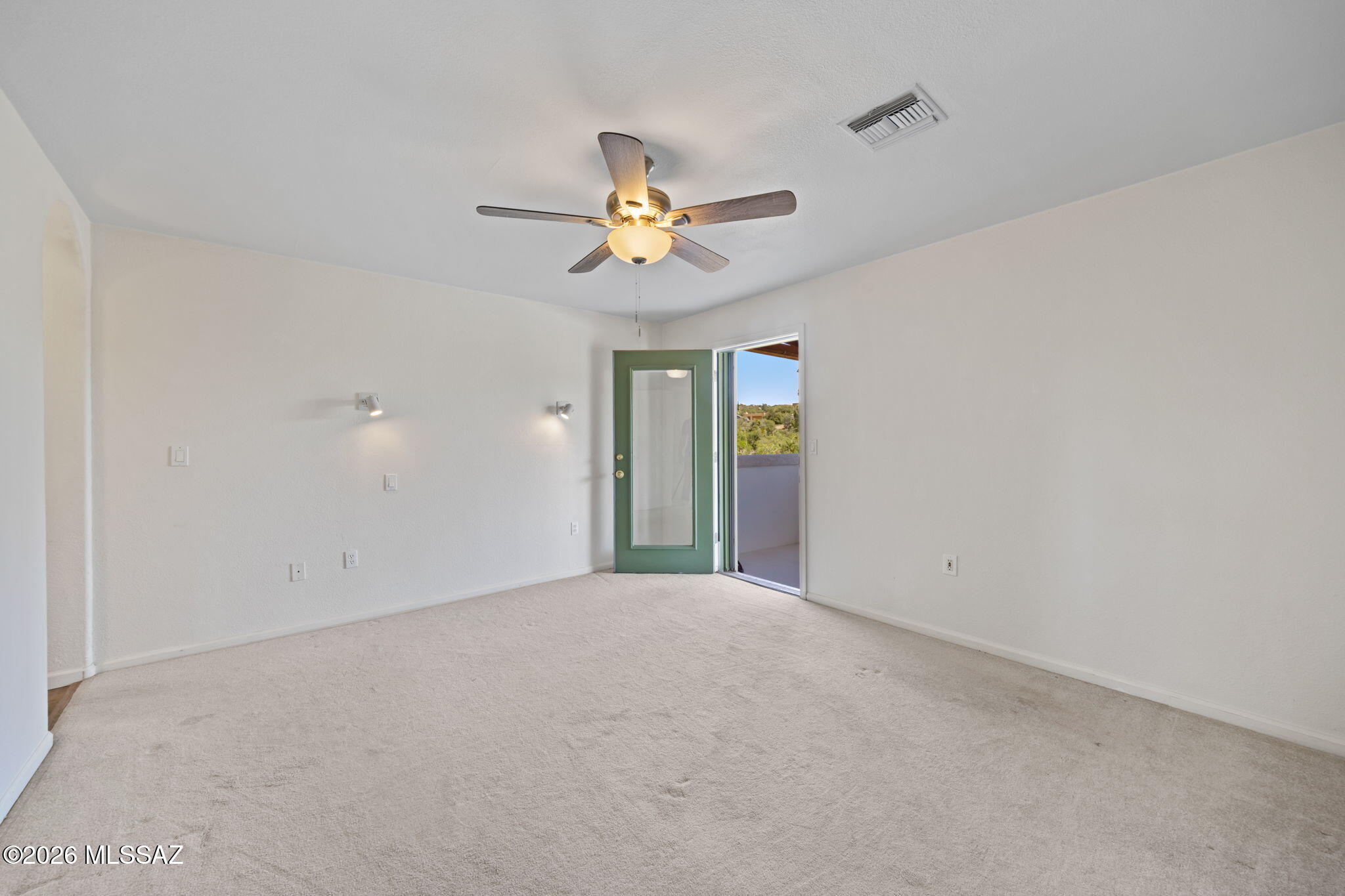 1045 E Nuestro Street