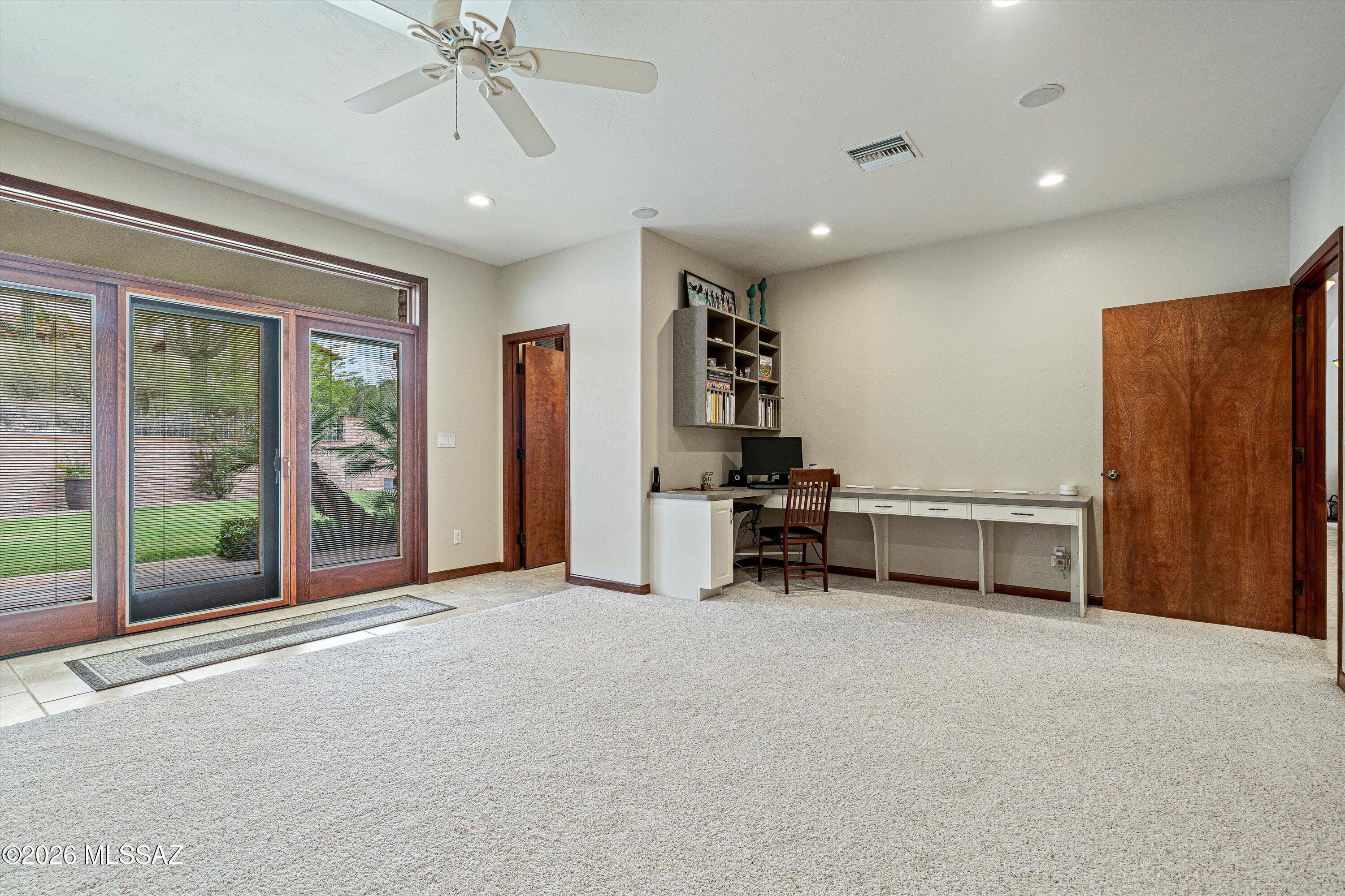 3892 N Mountain Cove Drive