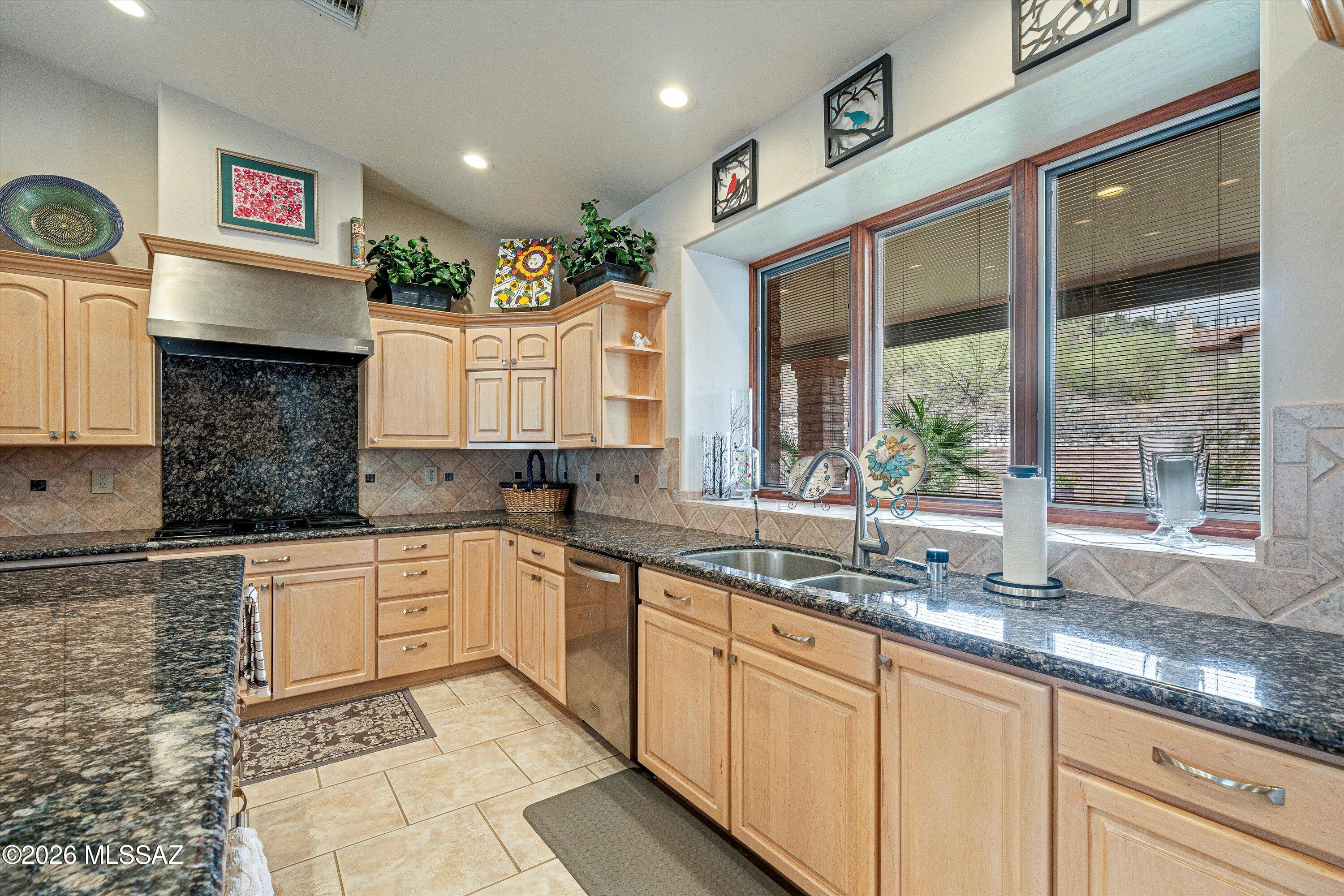 3892 N Mountain Cove Drive