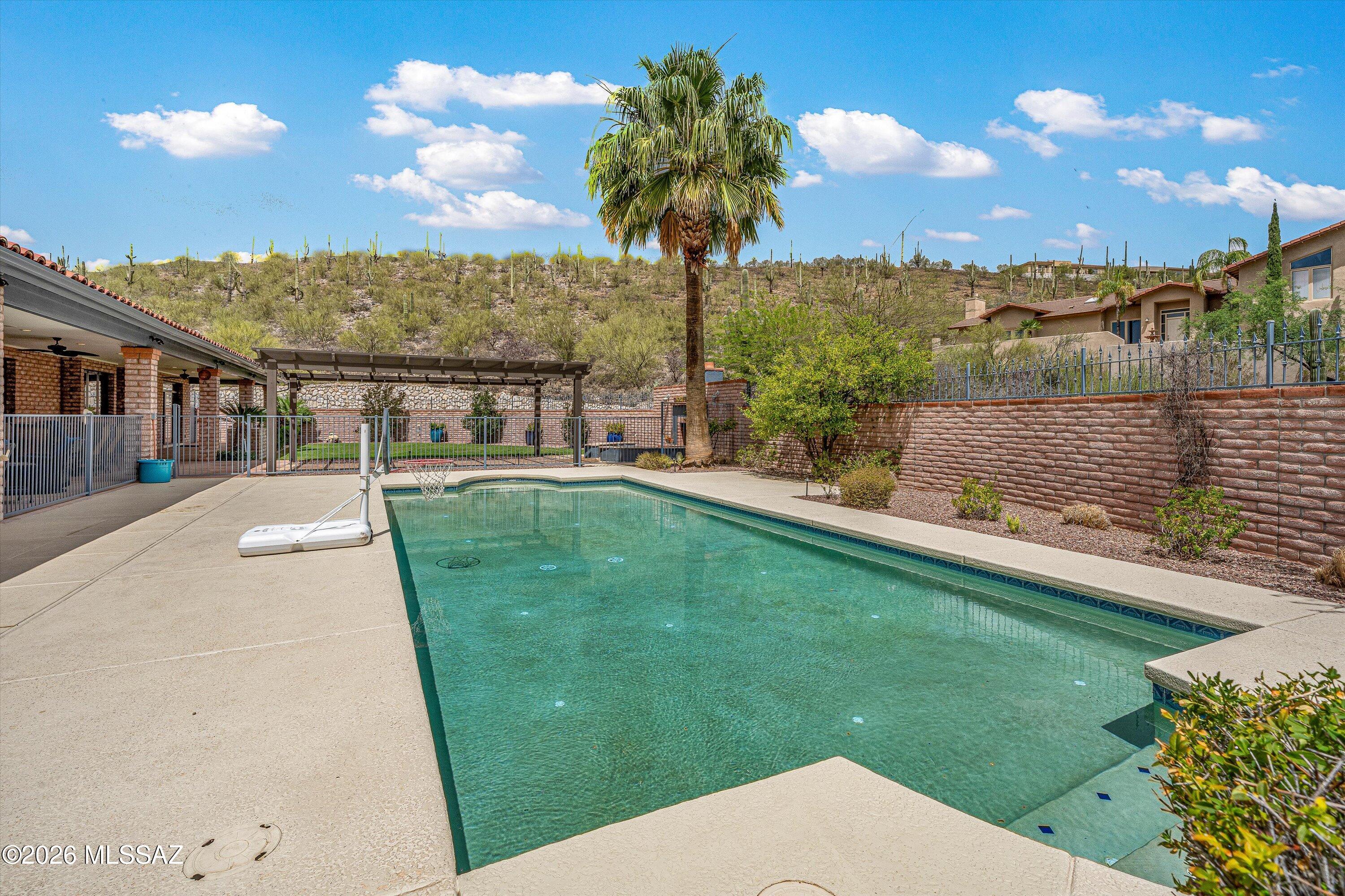 3892 N Mountain Cove Drive