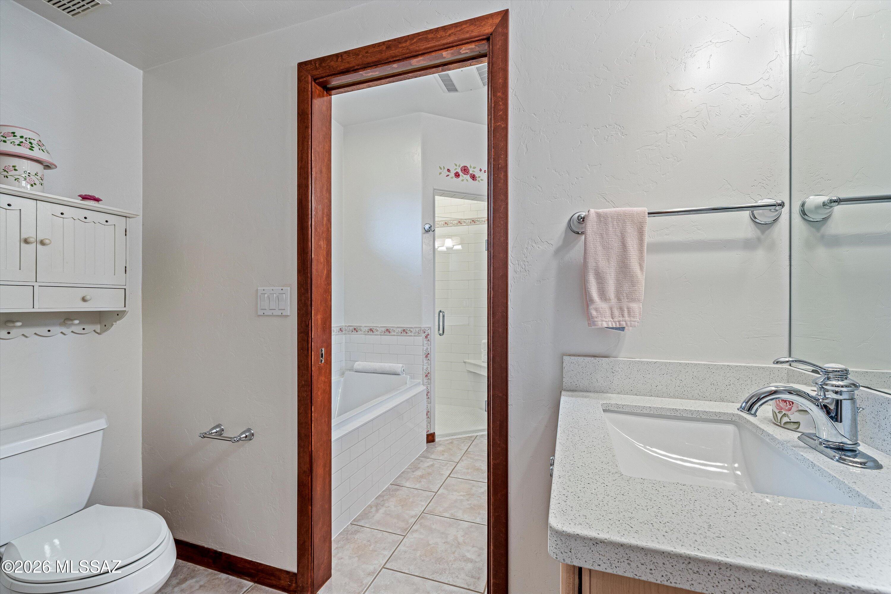 3892 N Mountain Cove Drive