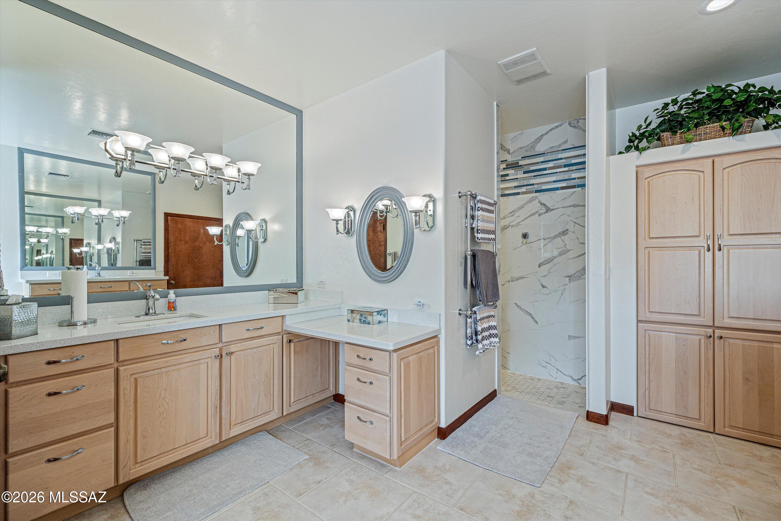 3892 N Mountain Cove Drive