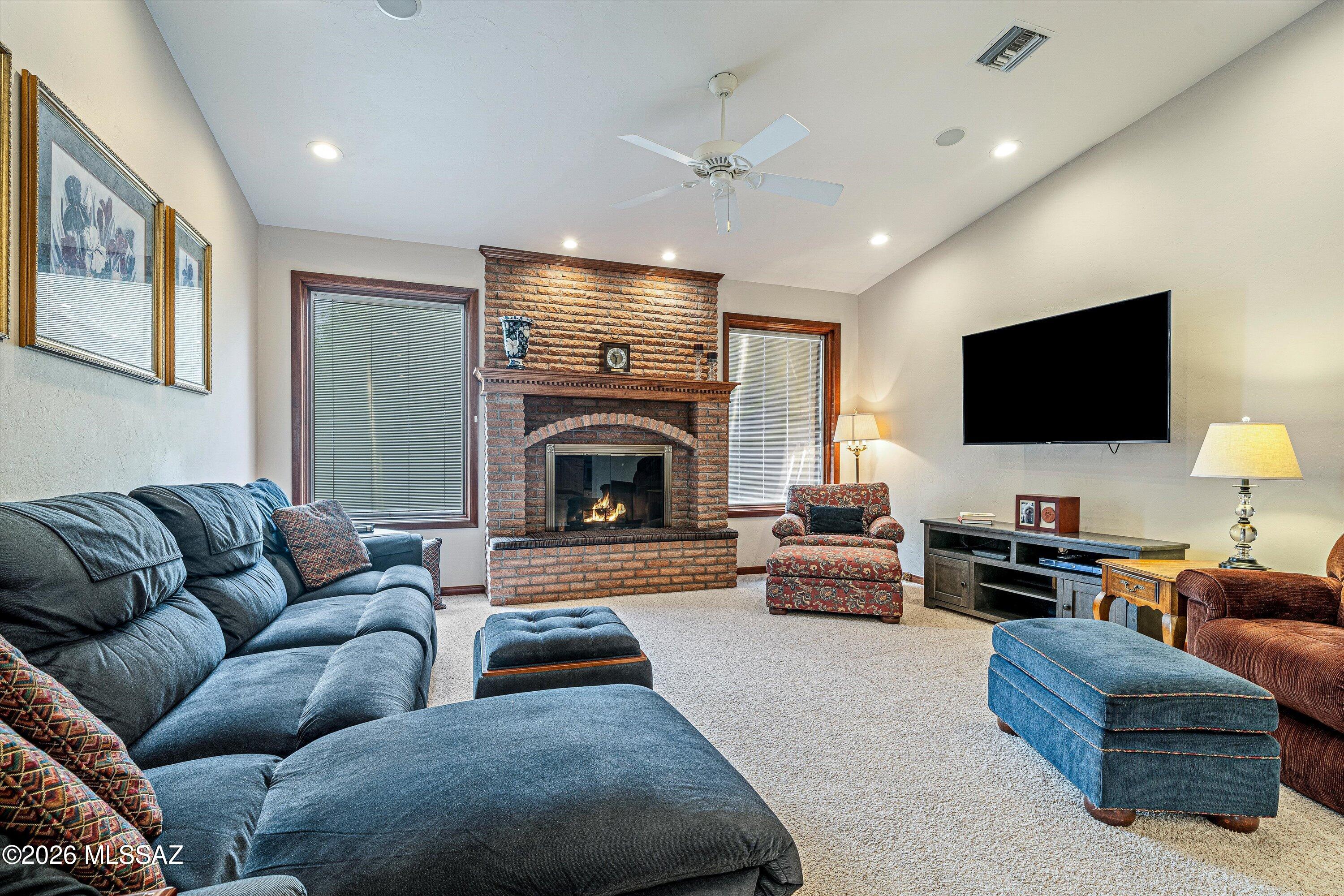 3892 N Mountain Cove Drive