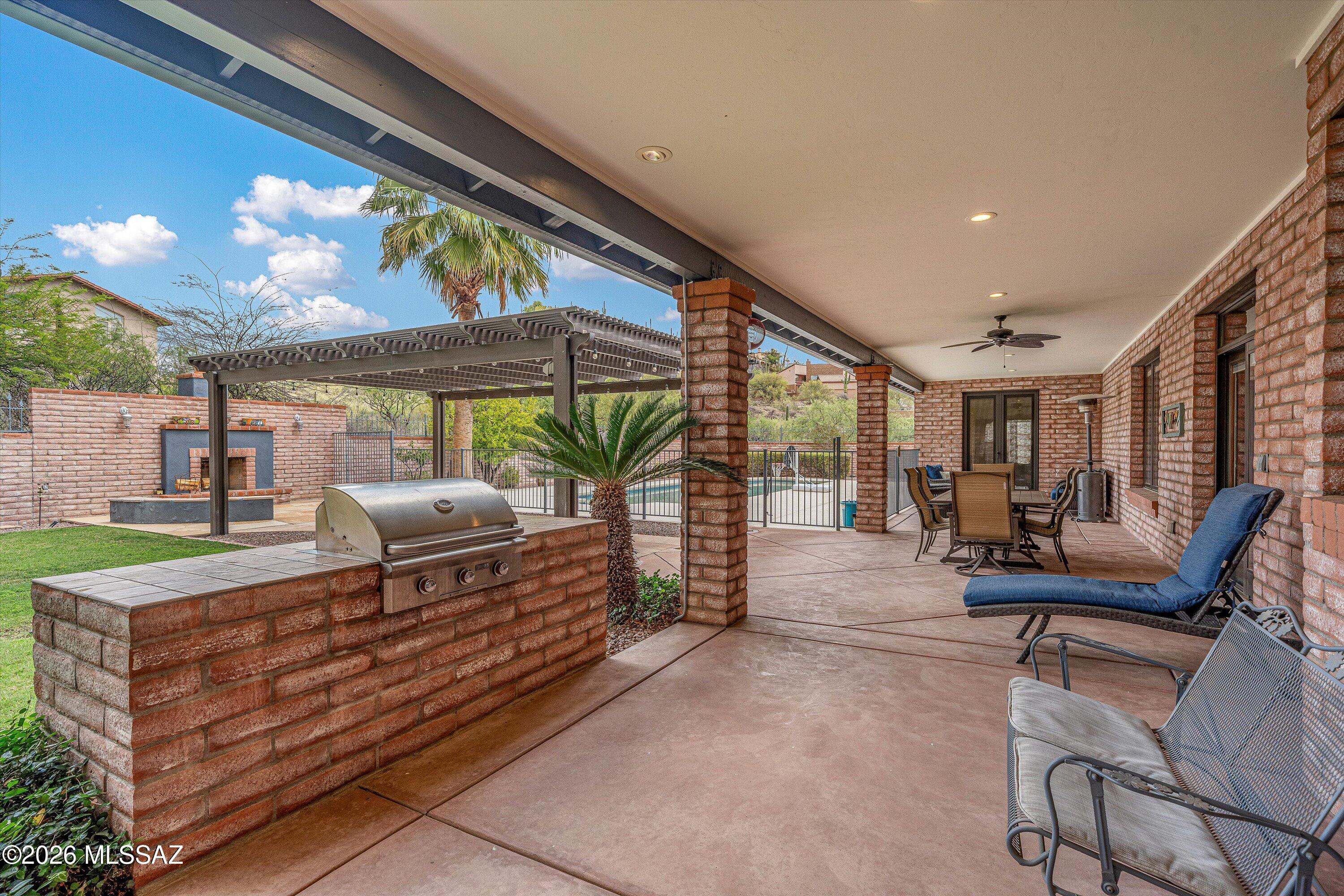 3892 N Mountain Cove Drive