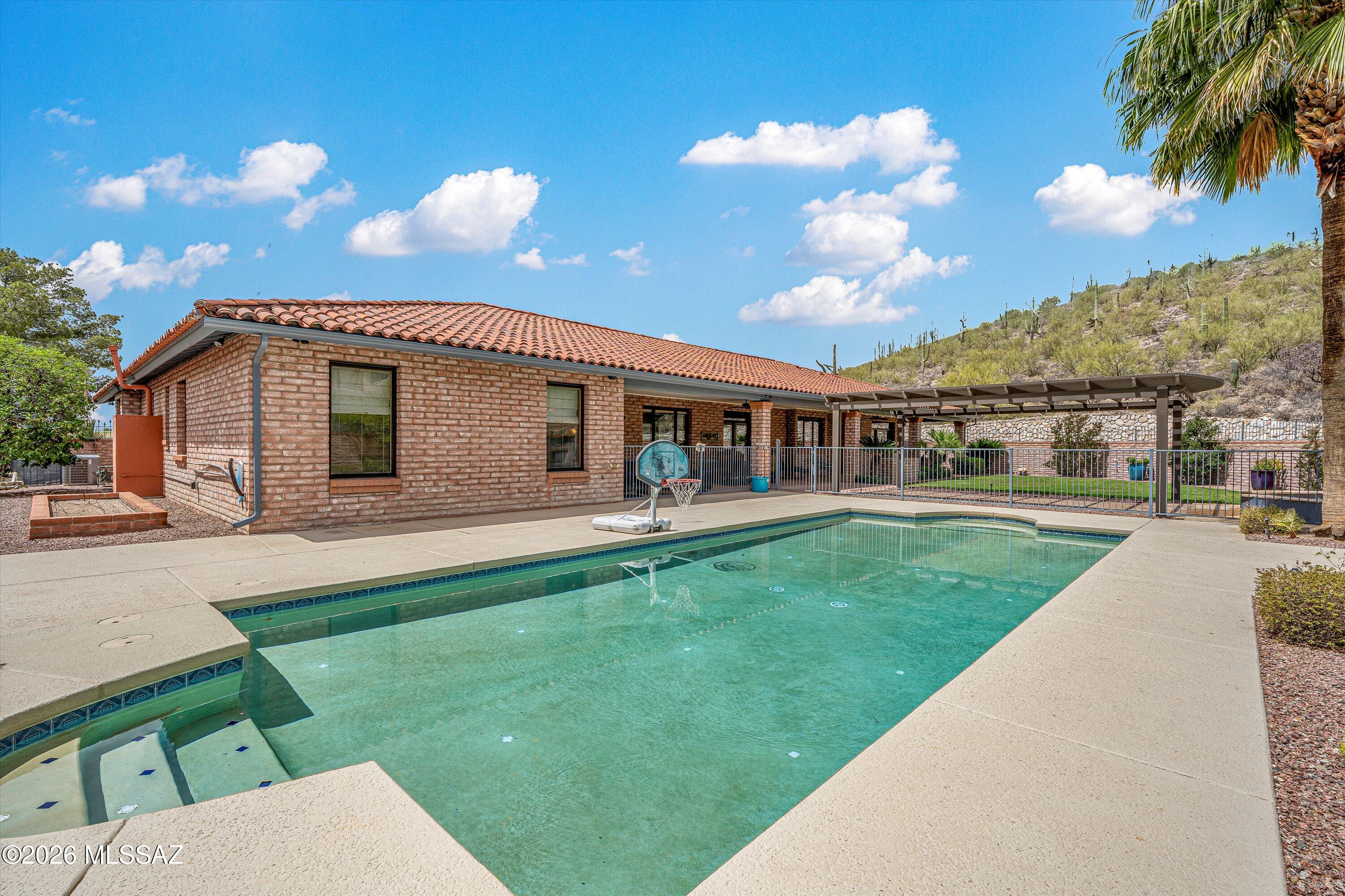 3892 N Mountain Cove Drive