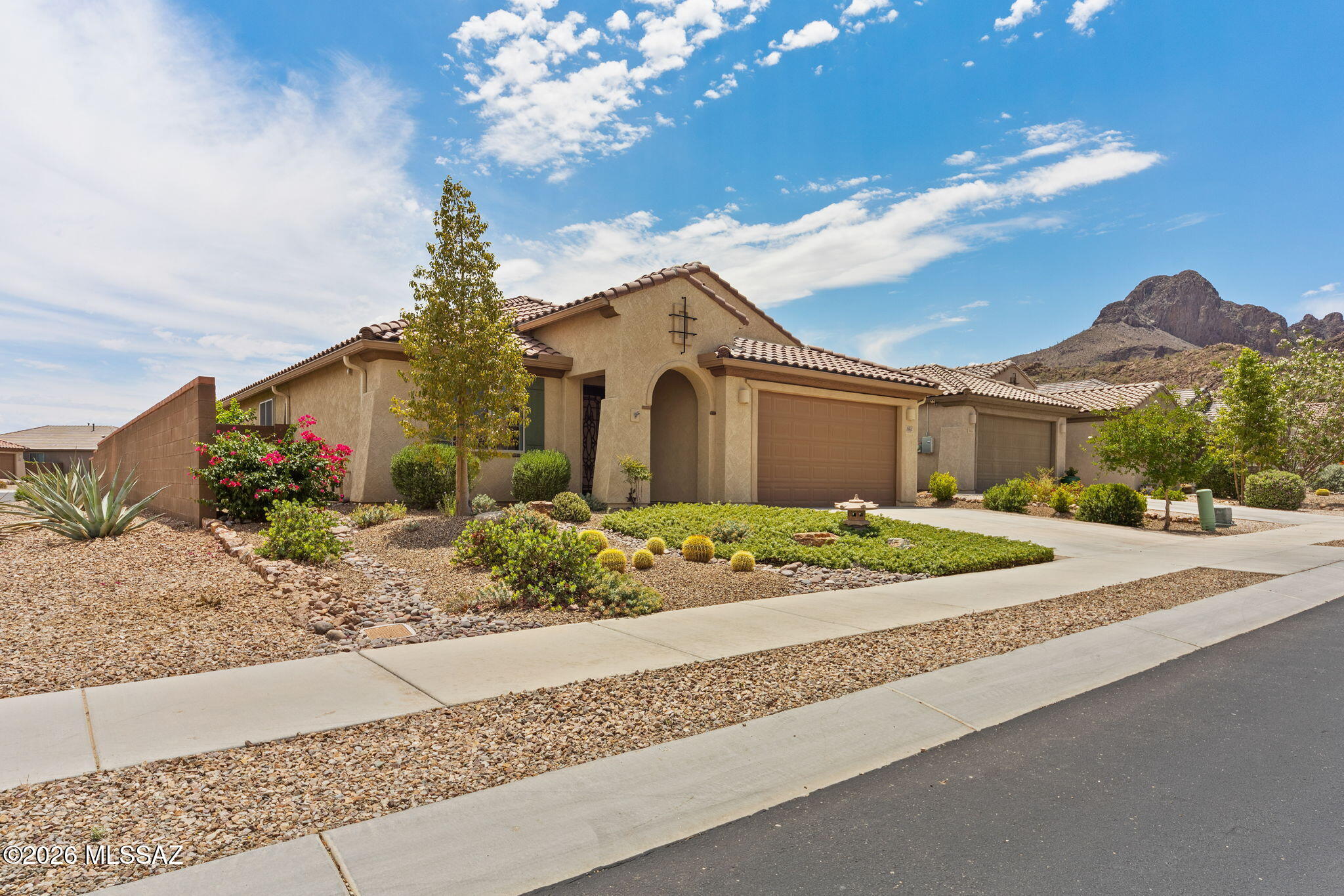 8464 N Van Cleeve Lane