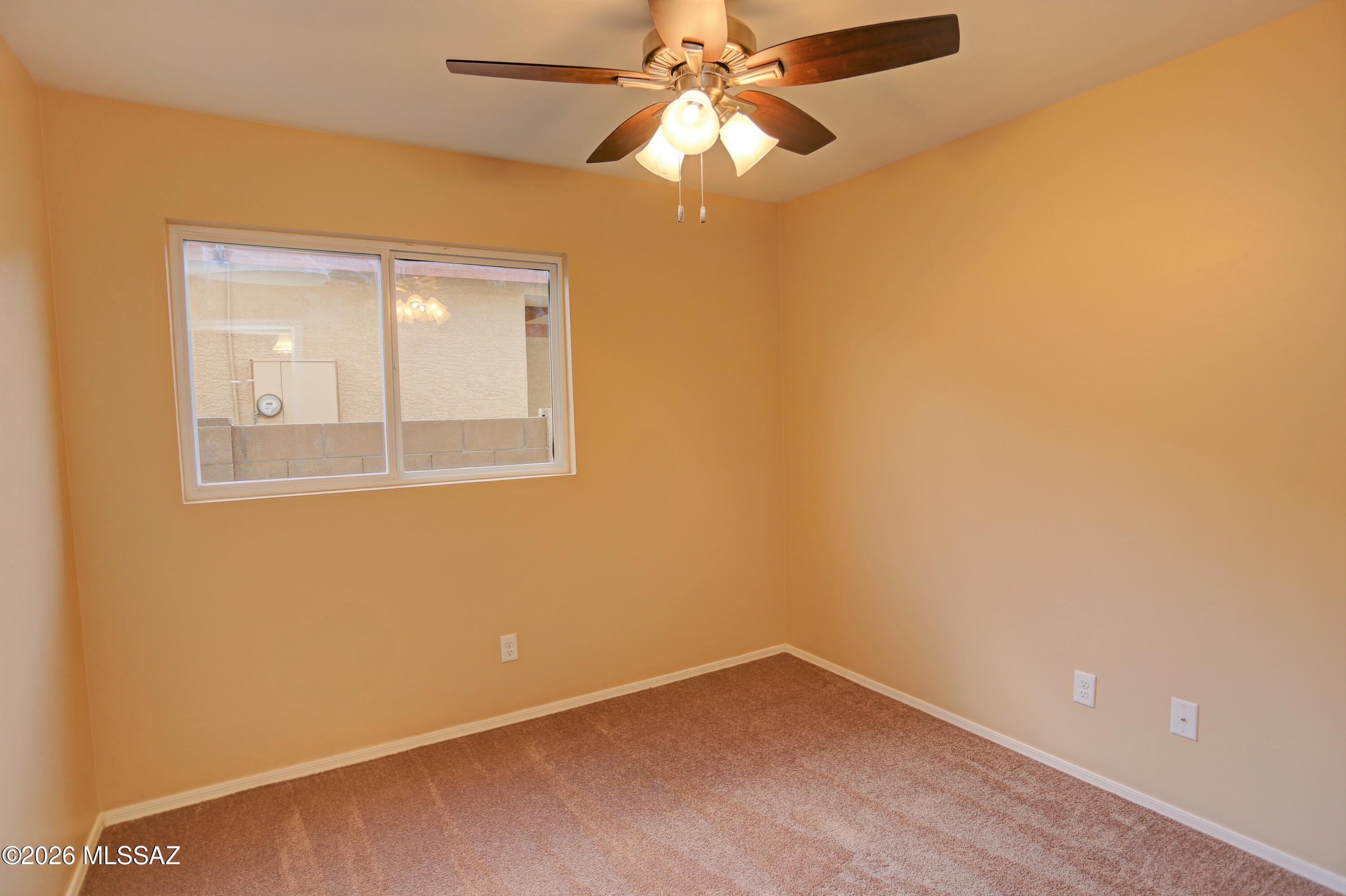 727 W Buffalo Grass