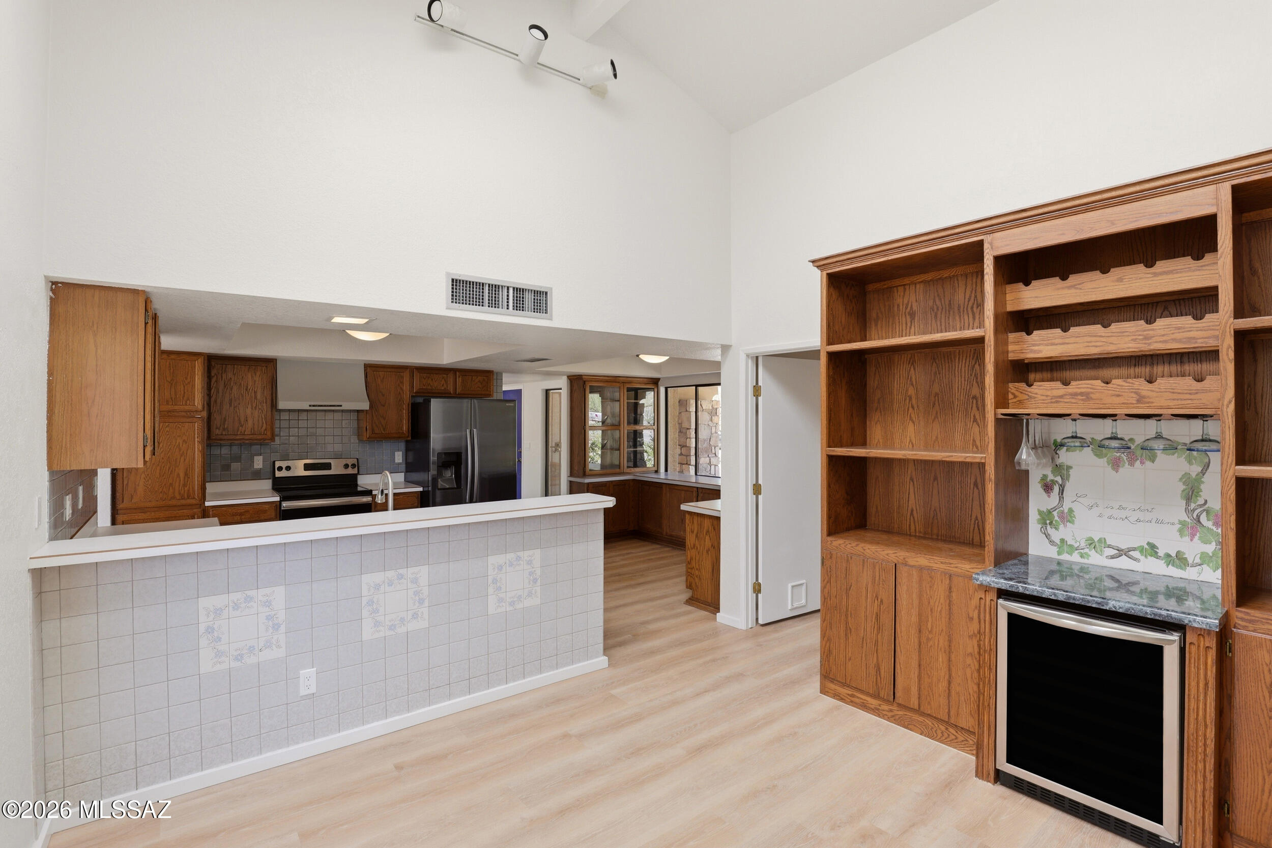 4690 N Shinumo Drive