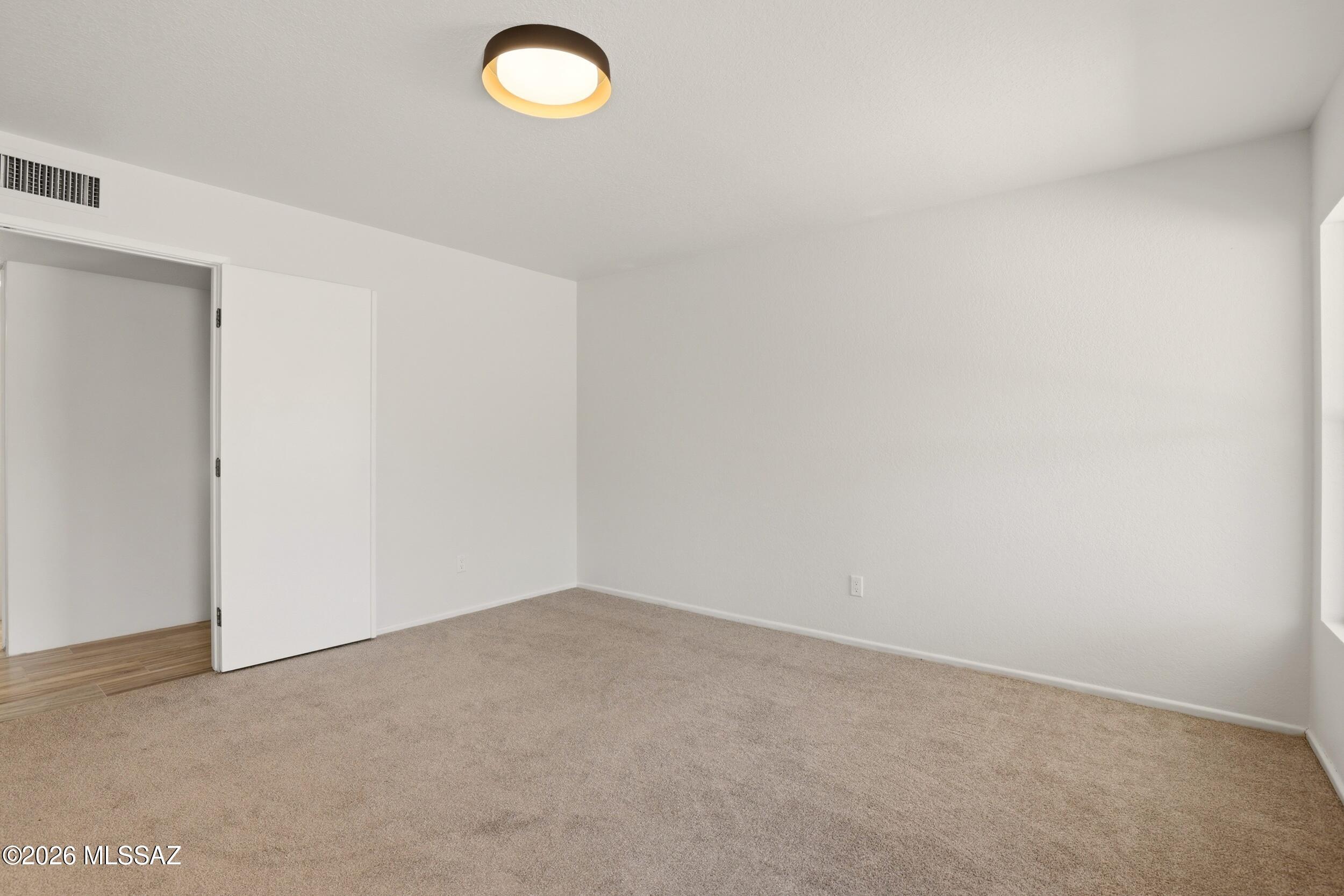 4690 N Shinumo Drive