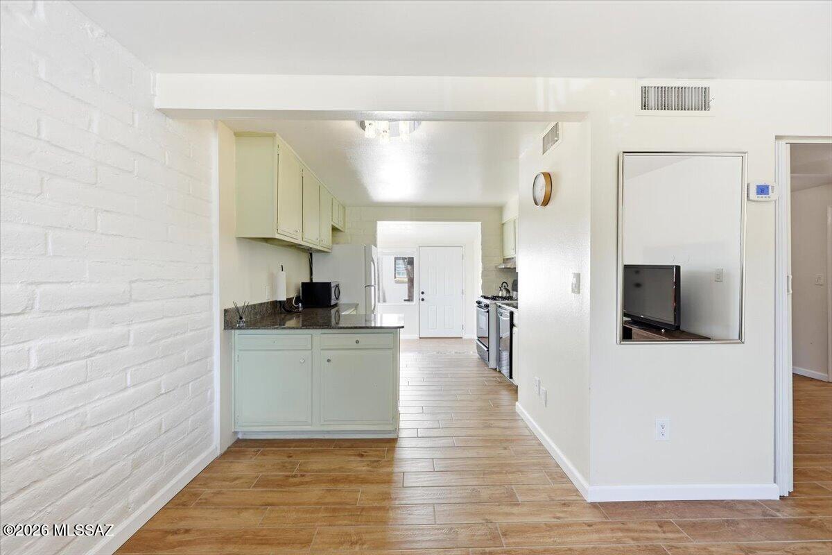 392 S Paseo Aguila A