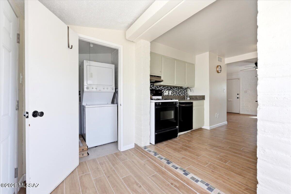 392 S Paseo Aguila A