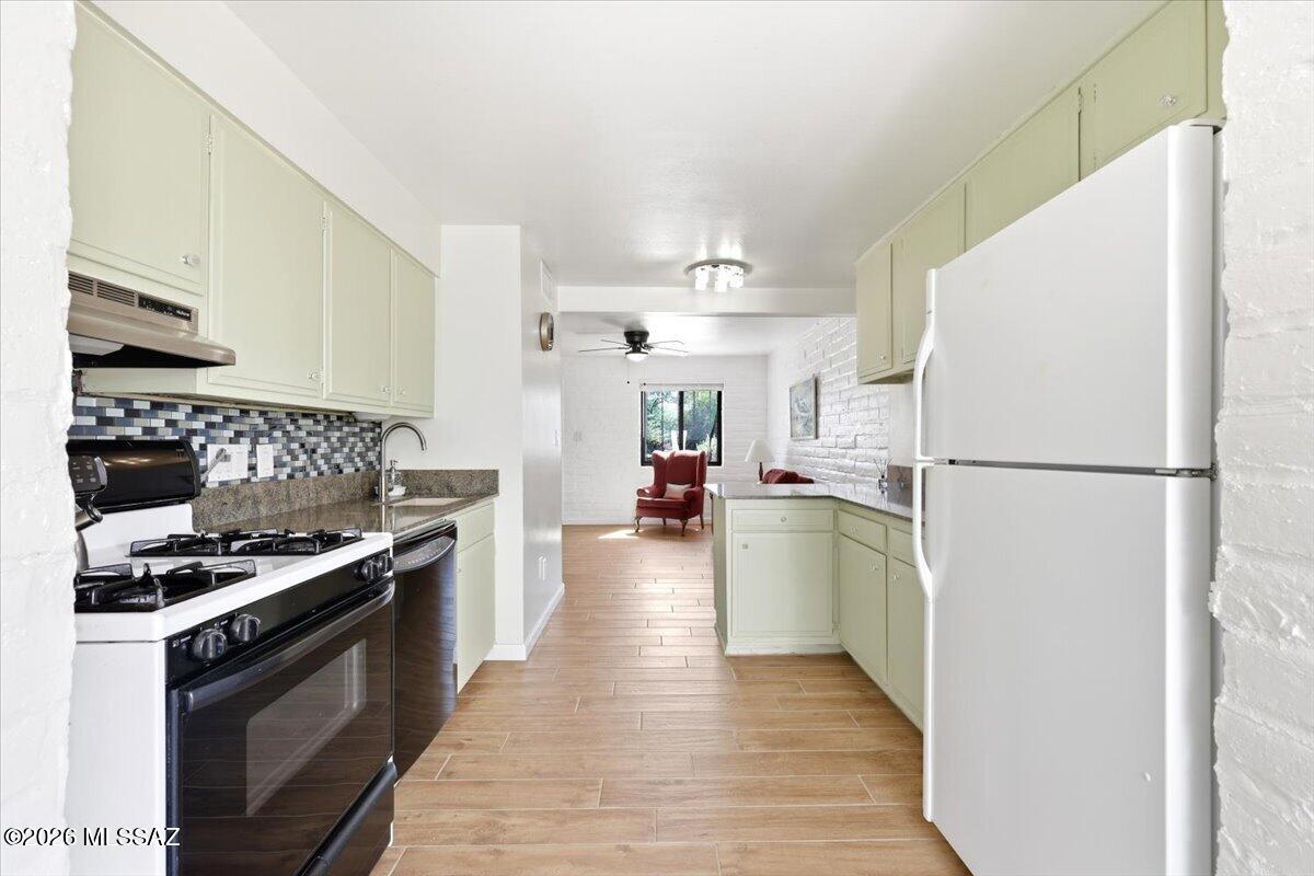 392 S Paseo Aguila A