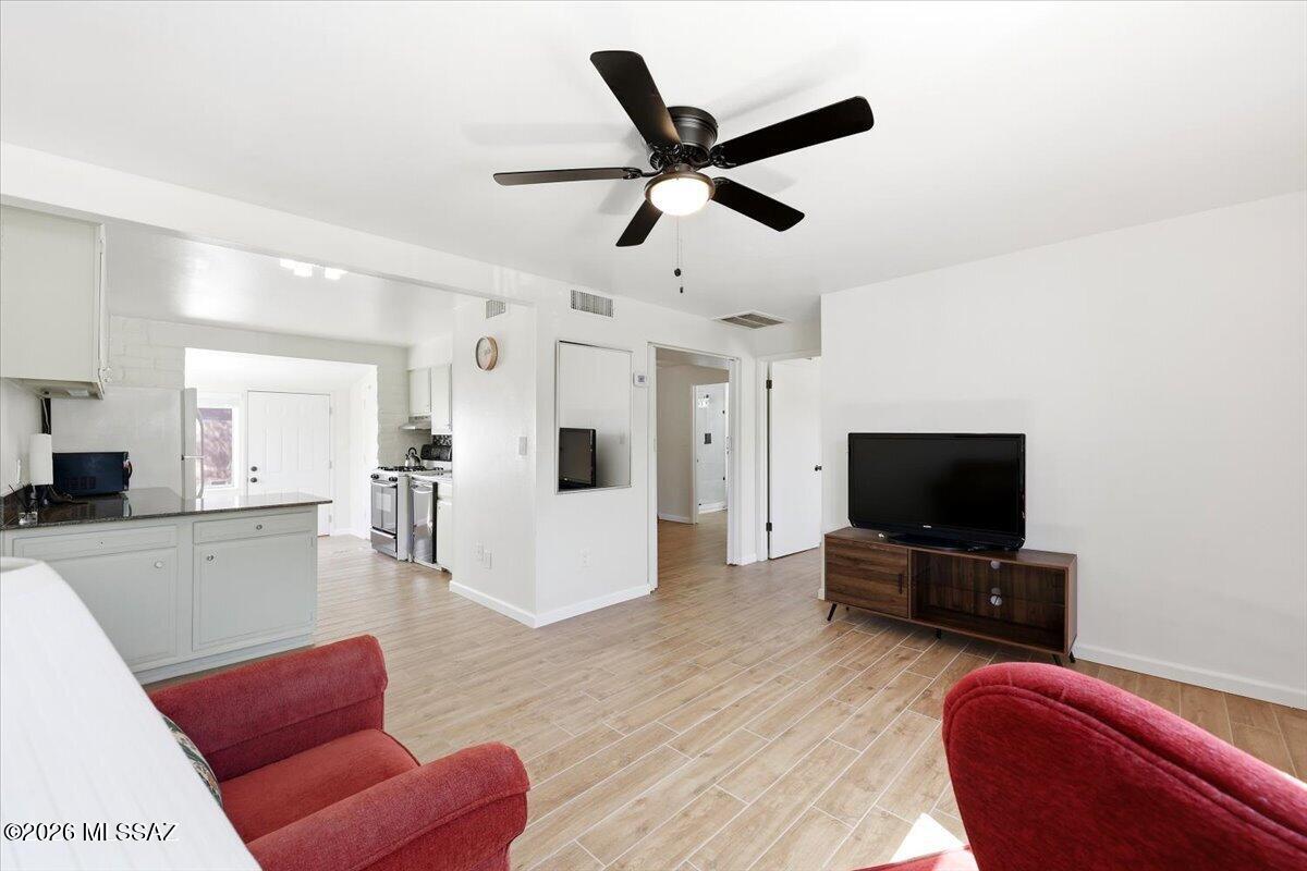 392 S Paseo Aguila A