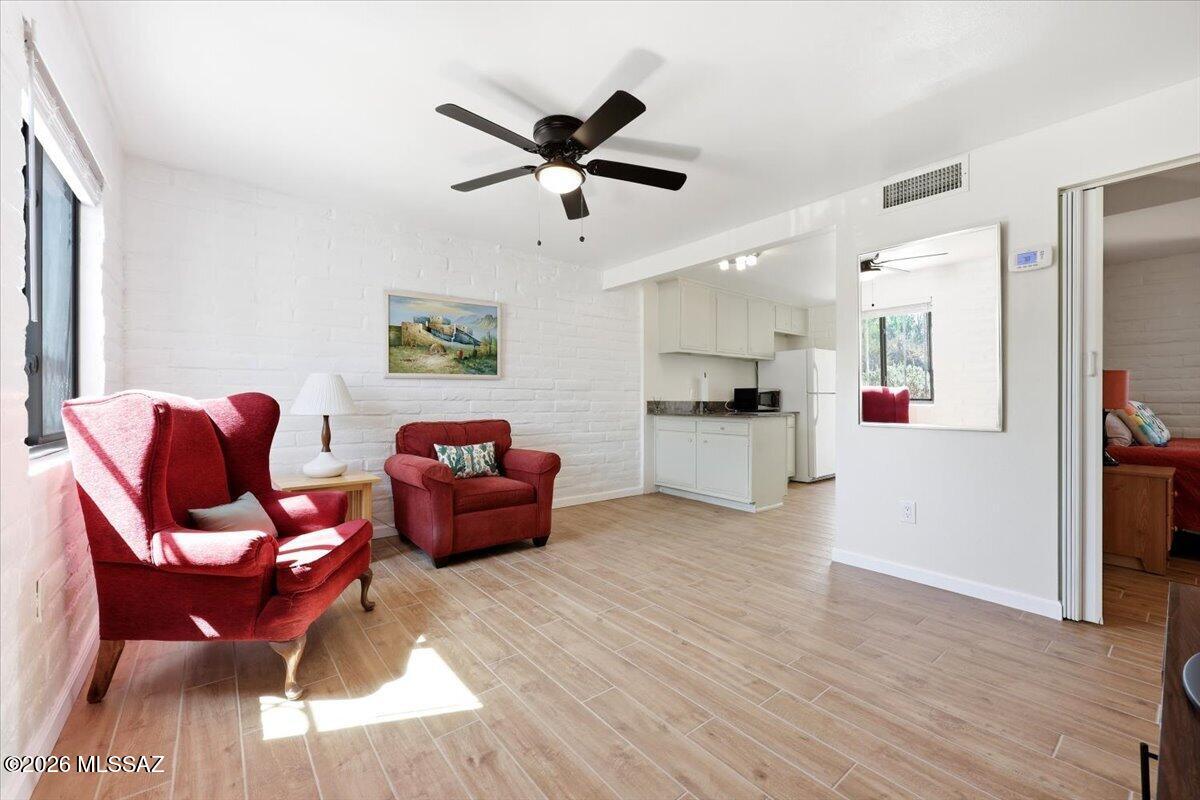 392 S Paseo Aguila A