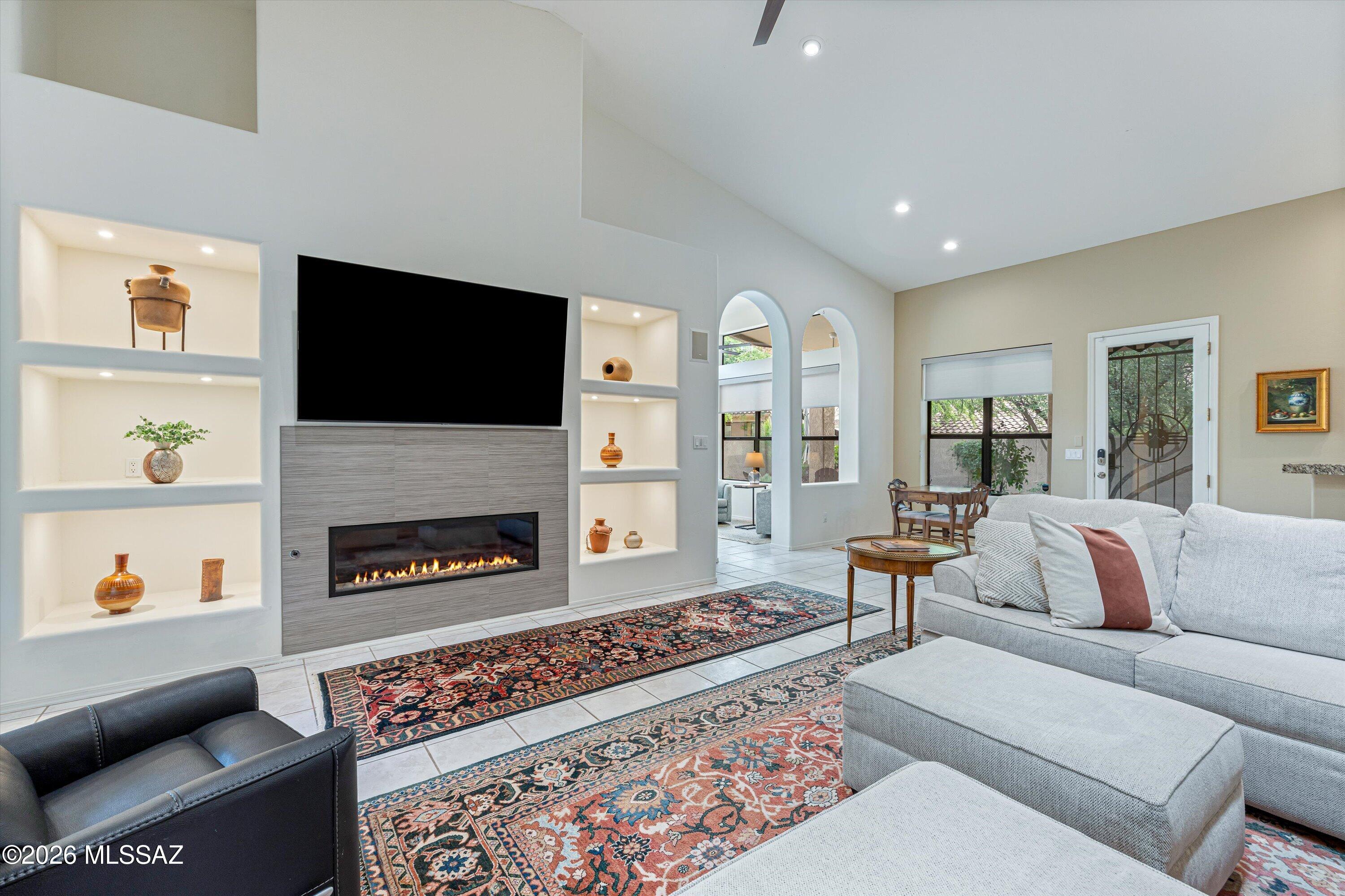 5976 N Golden Eagle Drive