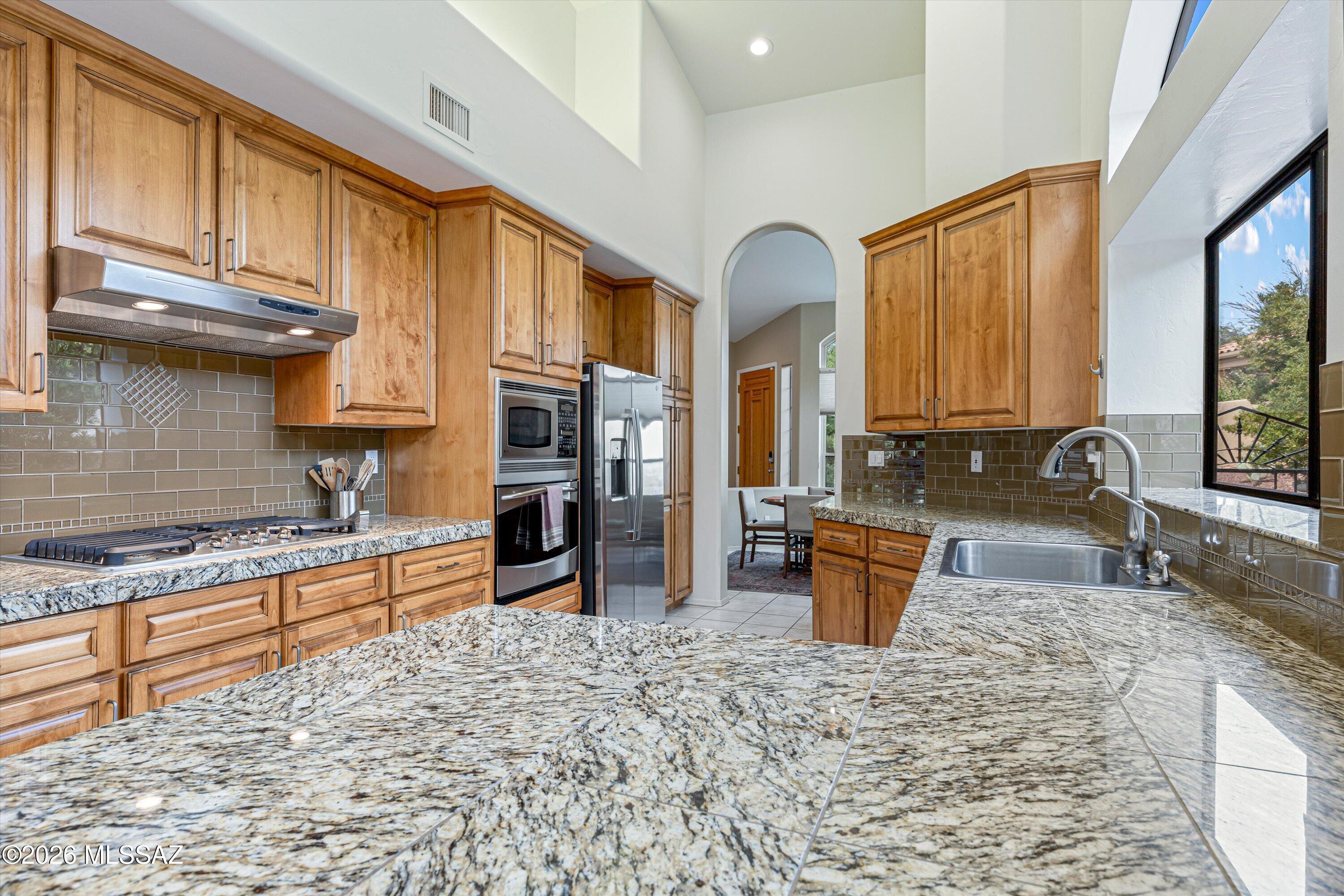 5976 N Golden Eagle Drive