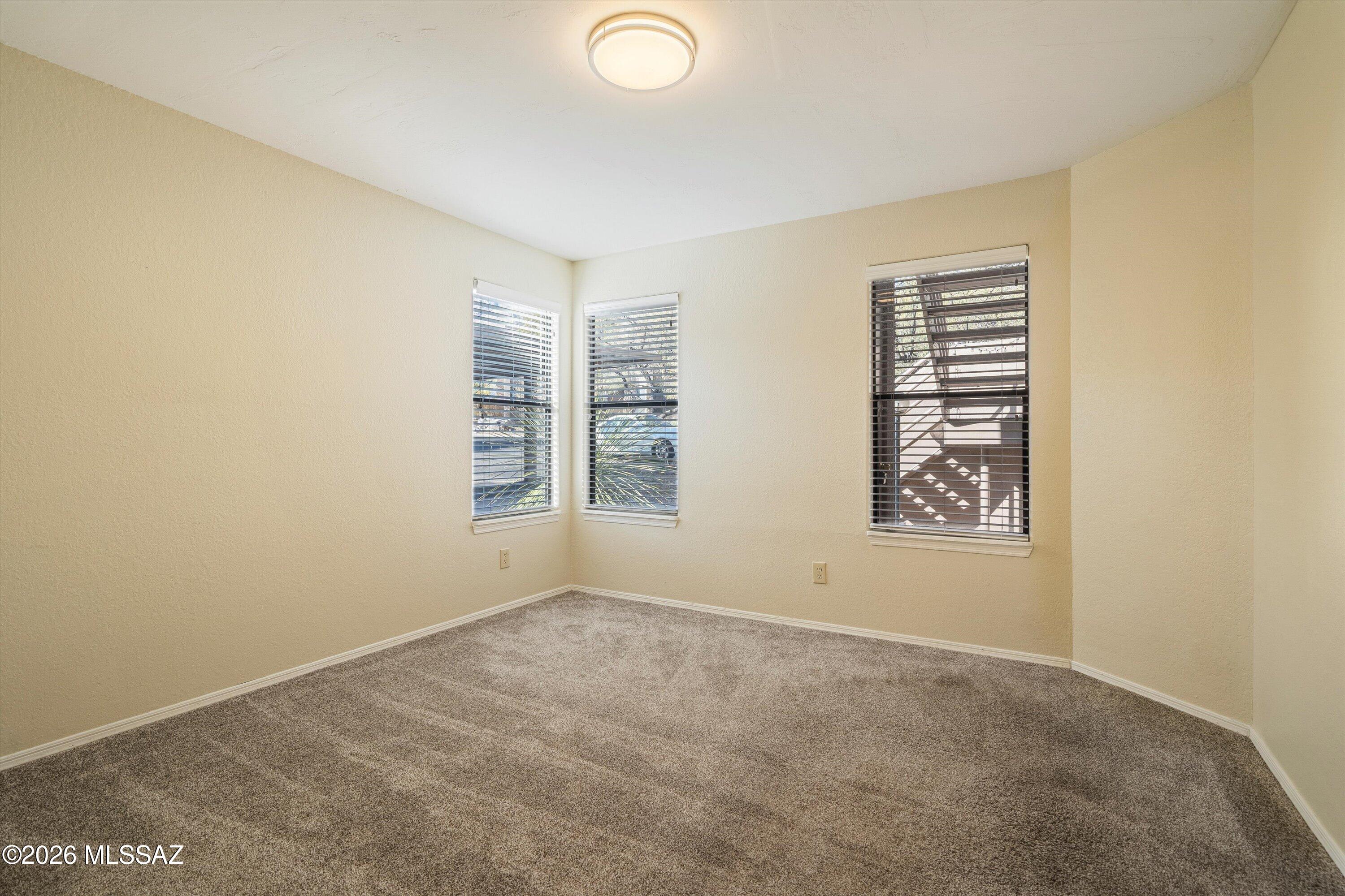 6655 N Canyon Crest Drive 1102