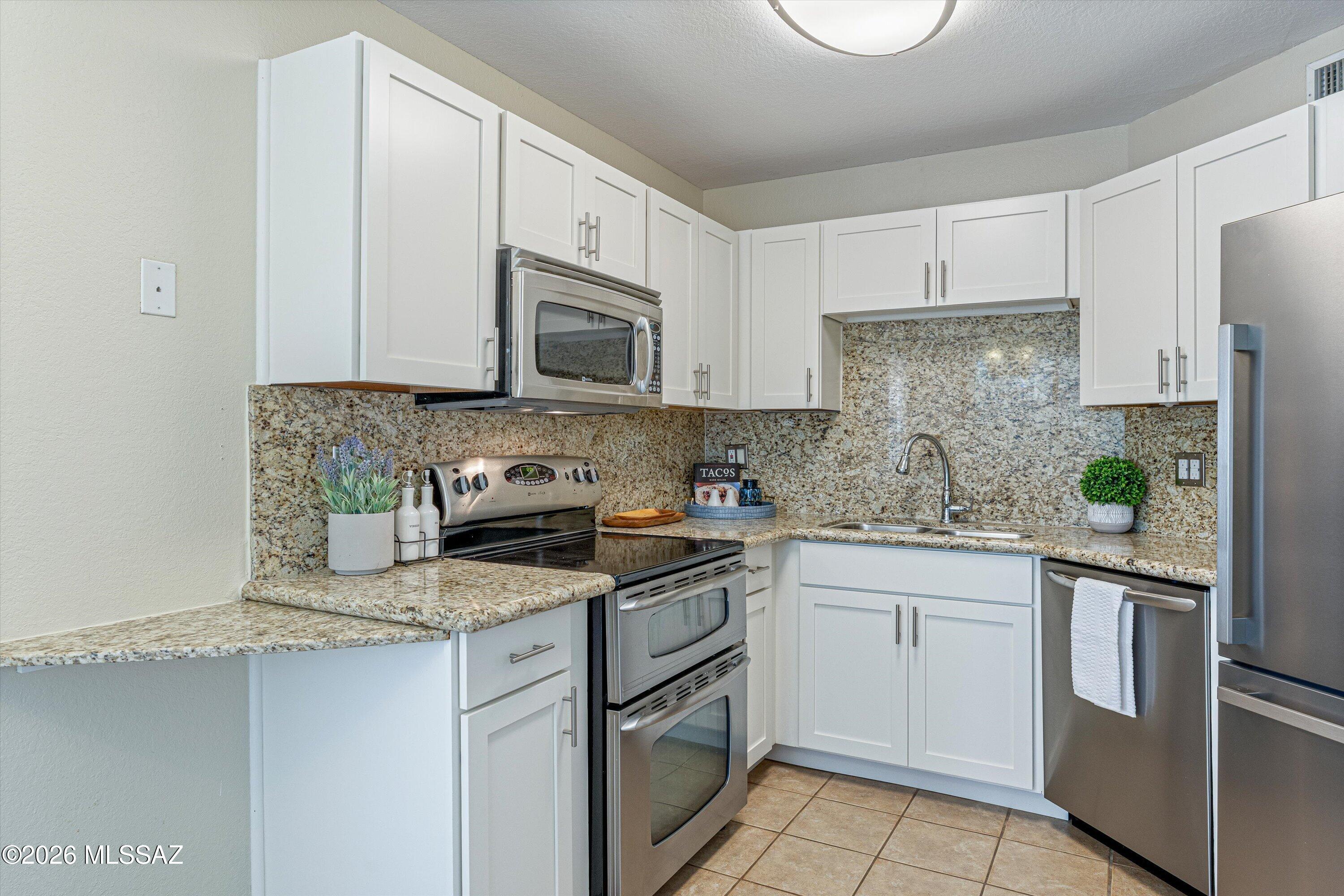 6655 N Canyon Crest Drive 1102