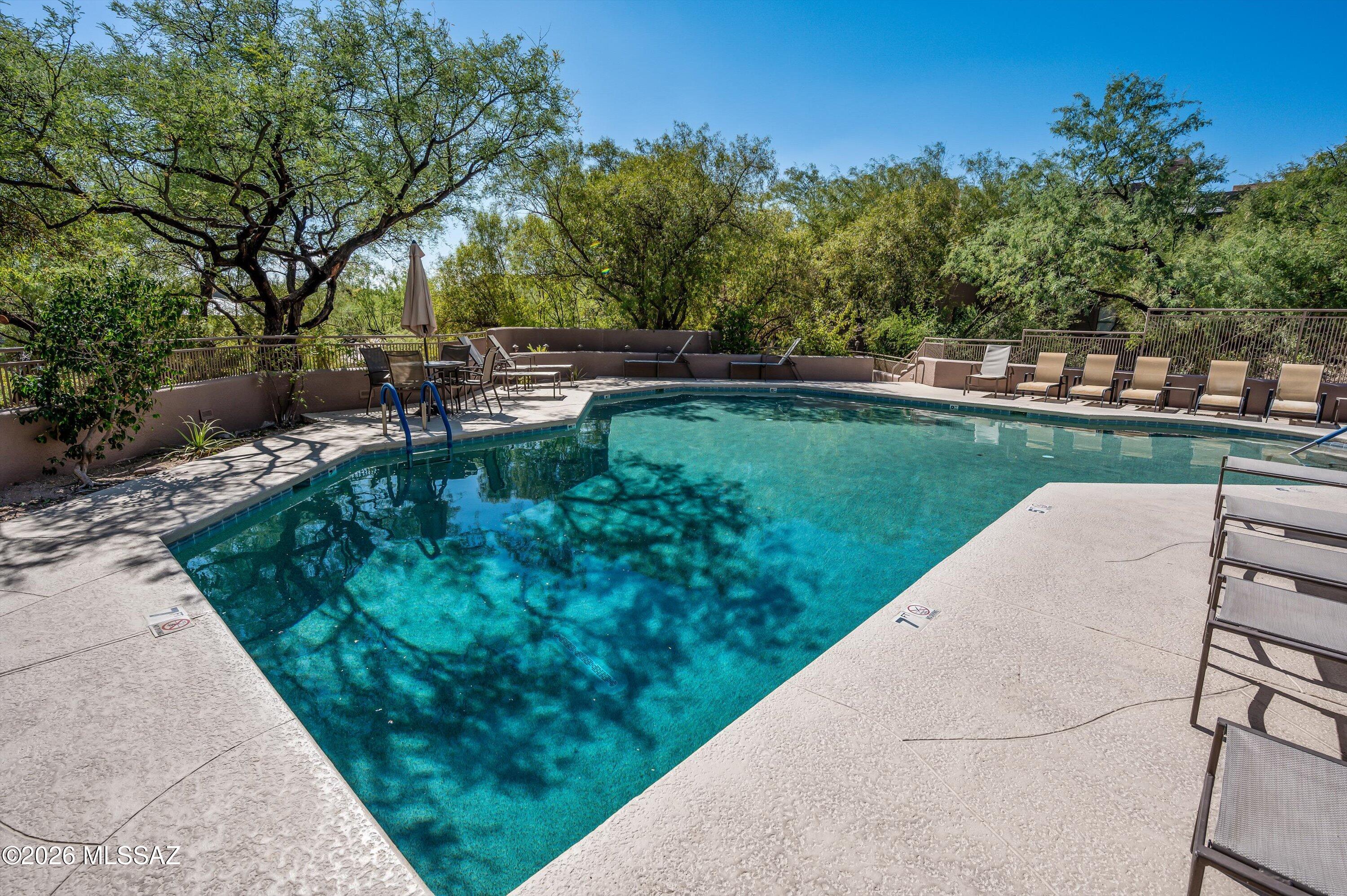 6655 N Canyon Crest Drive 1102