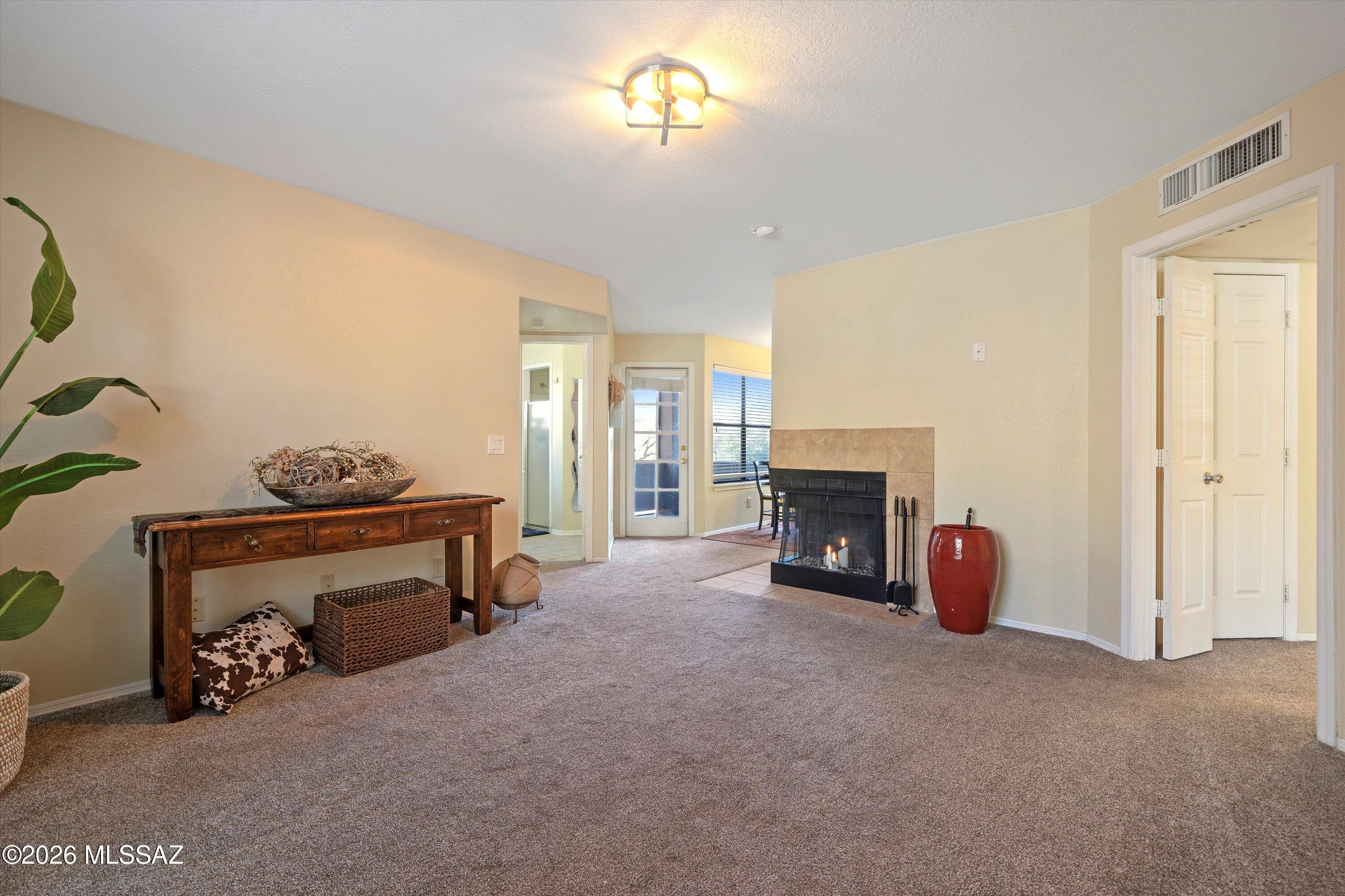 6655 N Canyon Crest Drive 1102