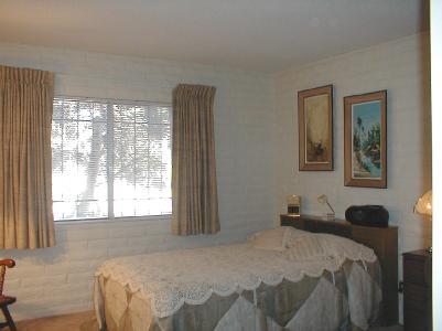 6208 N Placita Pomona