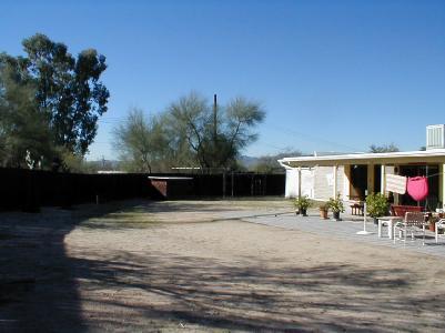 6208 N Placita Pomona