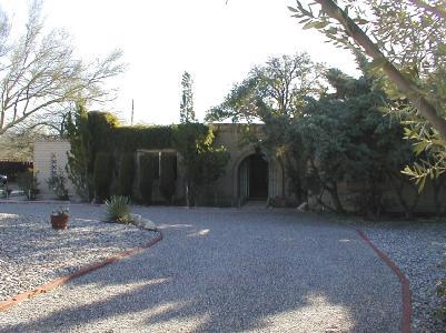 6208 N Placita Pomona