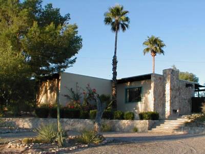 7600 N Village Avenue