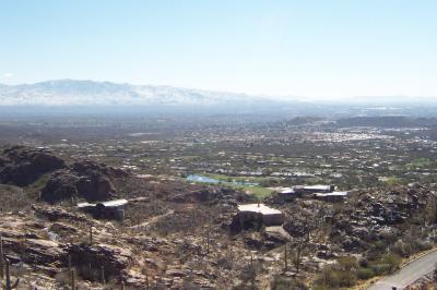 6822 N Hole in the wall Way