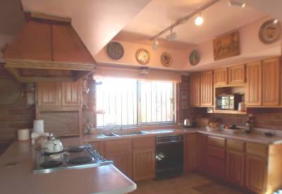 7320 N Village Avenue