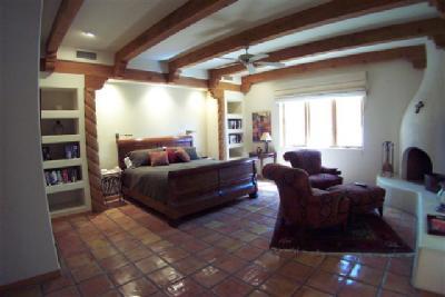 7175 E DESERT MOON Loop