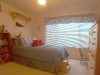 1901 W Serenade Street