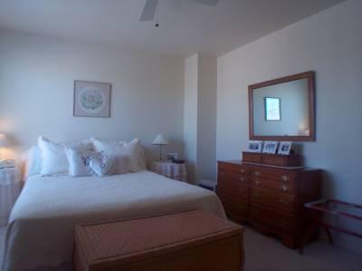 1901 W Serenade Street