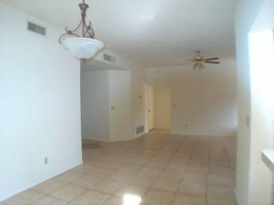 721 W Mountain Ridge Drive