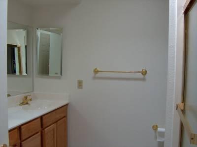 1402 W Avenida De Las Americas