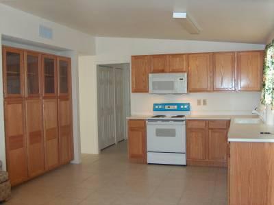 1402 W Avenida De Las Americas