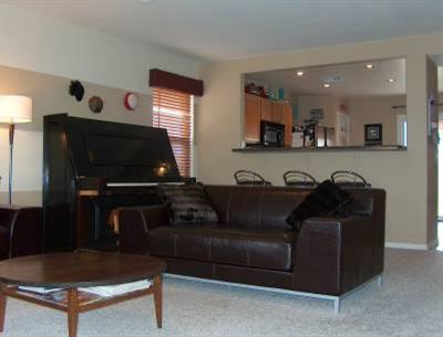 727 W Buffalo Grass Drive